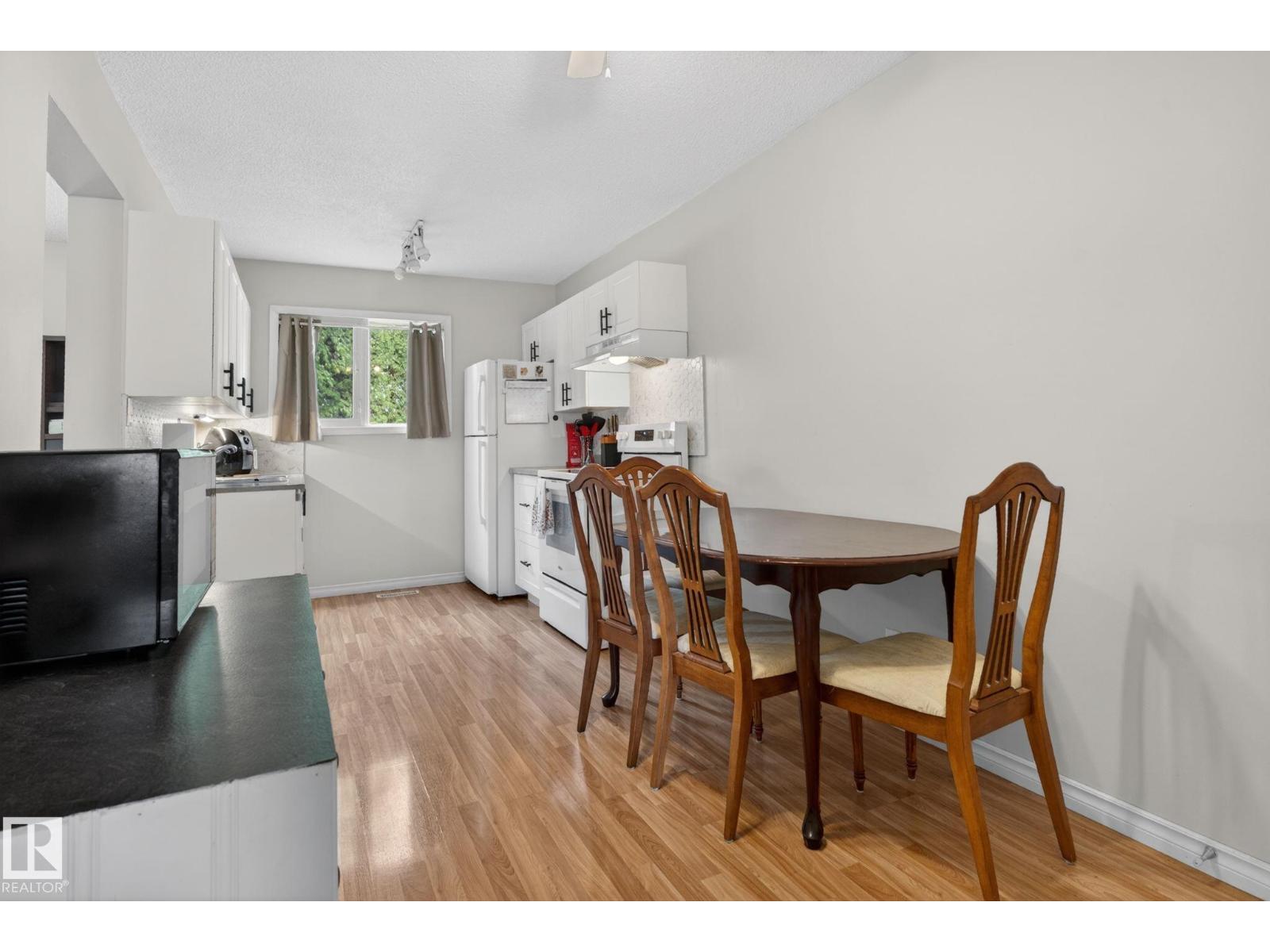 11339 22 Av Nw, Edmonton, Alberta  T6J 4V8 - Photo 13 - E4493985