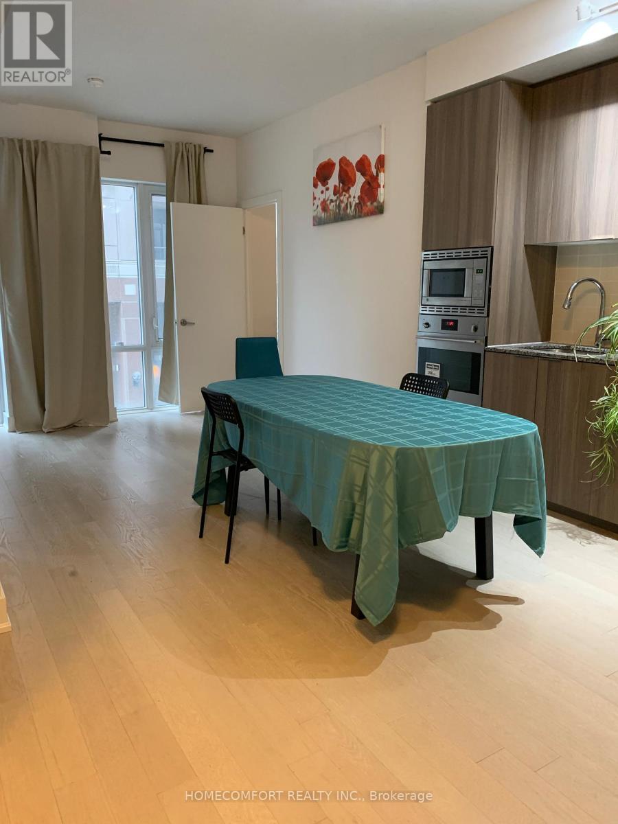 205 - 955 Bay Street, Toronto, Ontario  M5S 0C6 - Photo 2 - C13453436