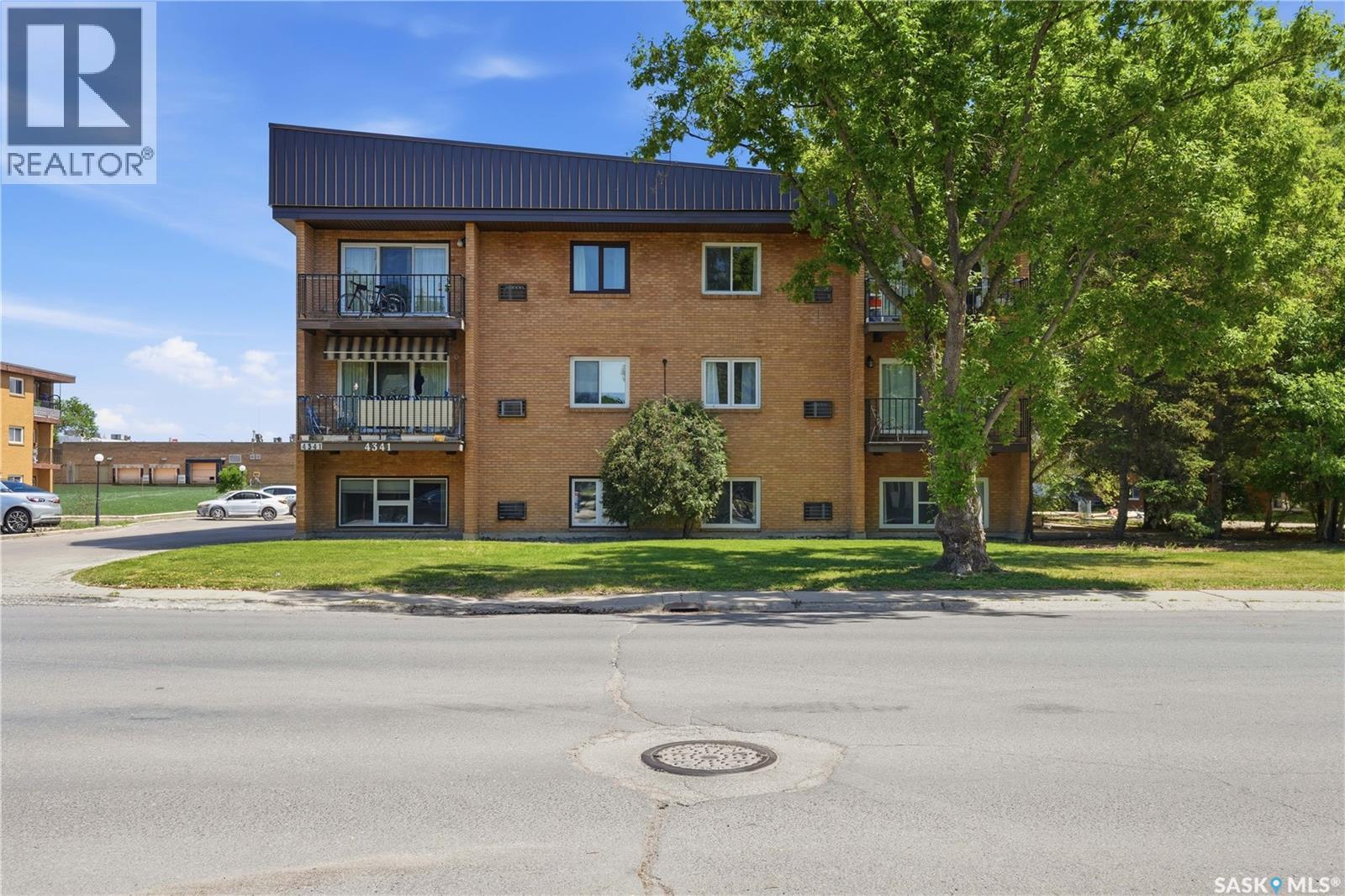 1 4341 Rae STREET, Regina, Saskatchewan
