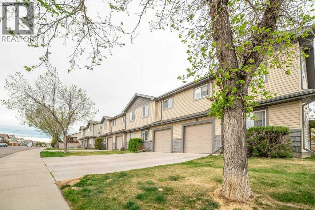 3, 105 Silkstone Road W, Lethbridge, Alberta T1J 3A8 - Photo 4 - A2319083