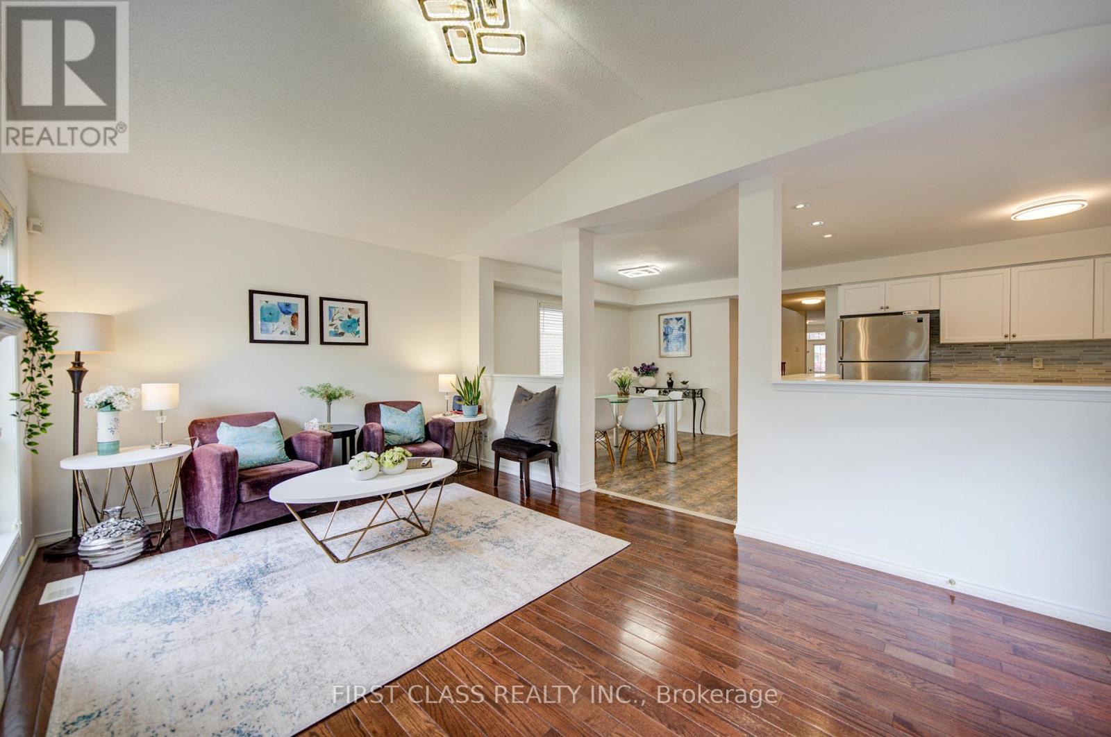 611 Mcbean Avenue, Newmarket, Ontario  L3X 2L5 - Photo 4 - N13453448