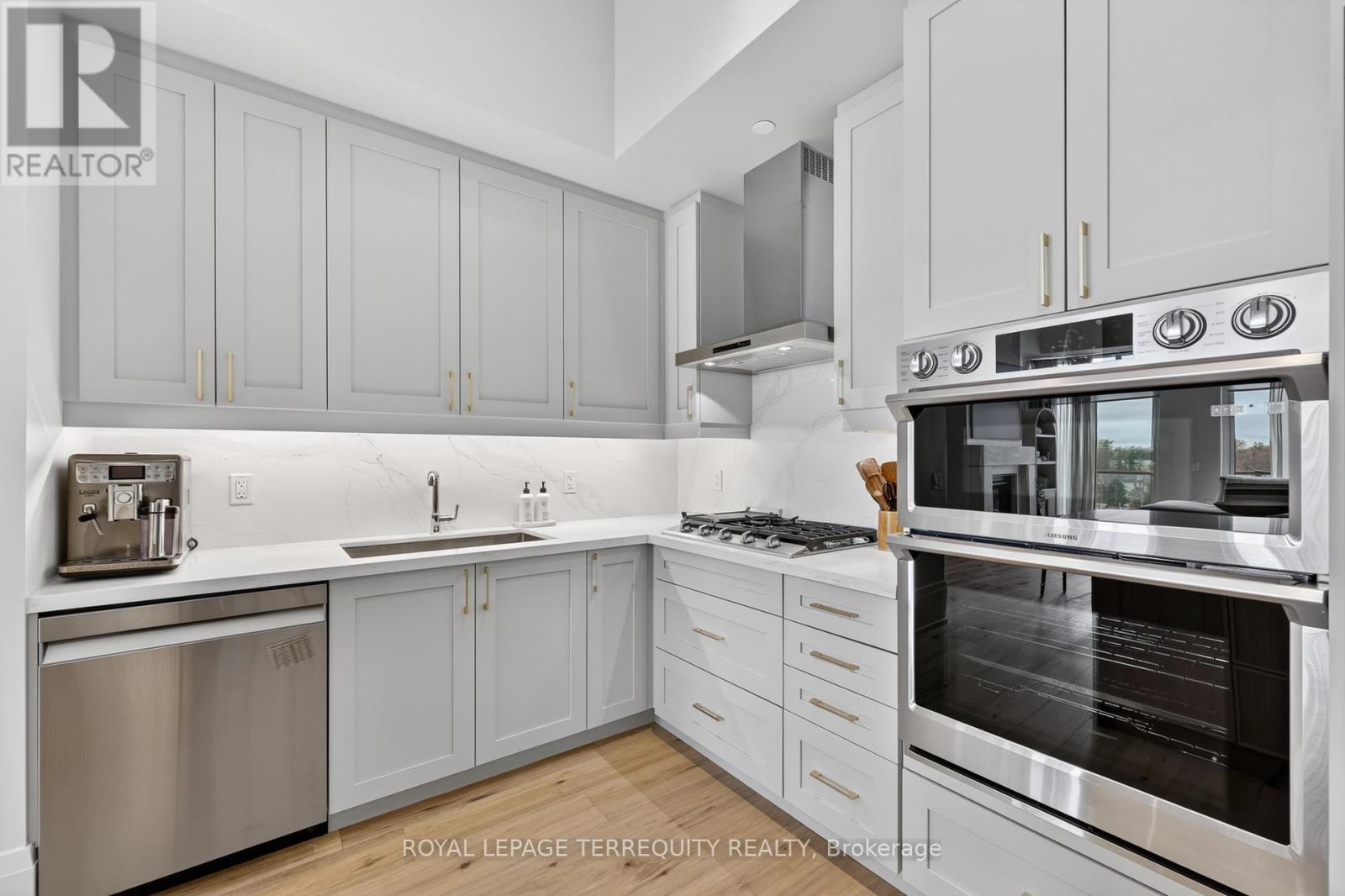Ph 615 - 1 Hume Street, Collingwood, Ontario  L9Y 0X3 - Photo 17 - S13453480