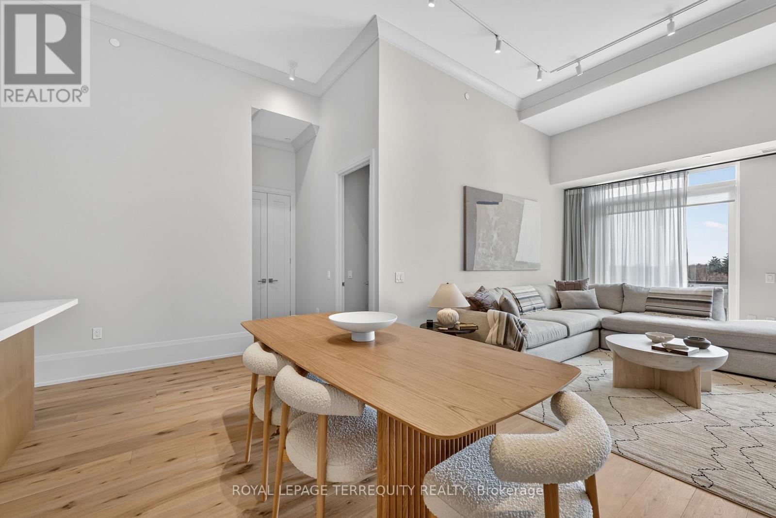 Ph 615 - 1 Hume Street, Collingwood, Ontario  L9Y 0X3 - Photo 5 - S13453480