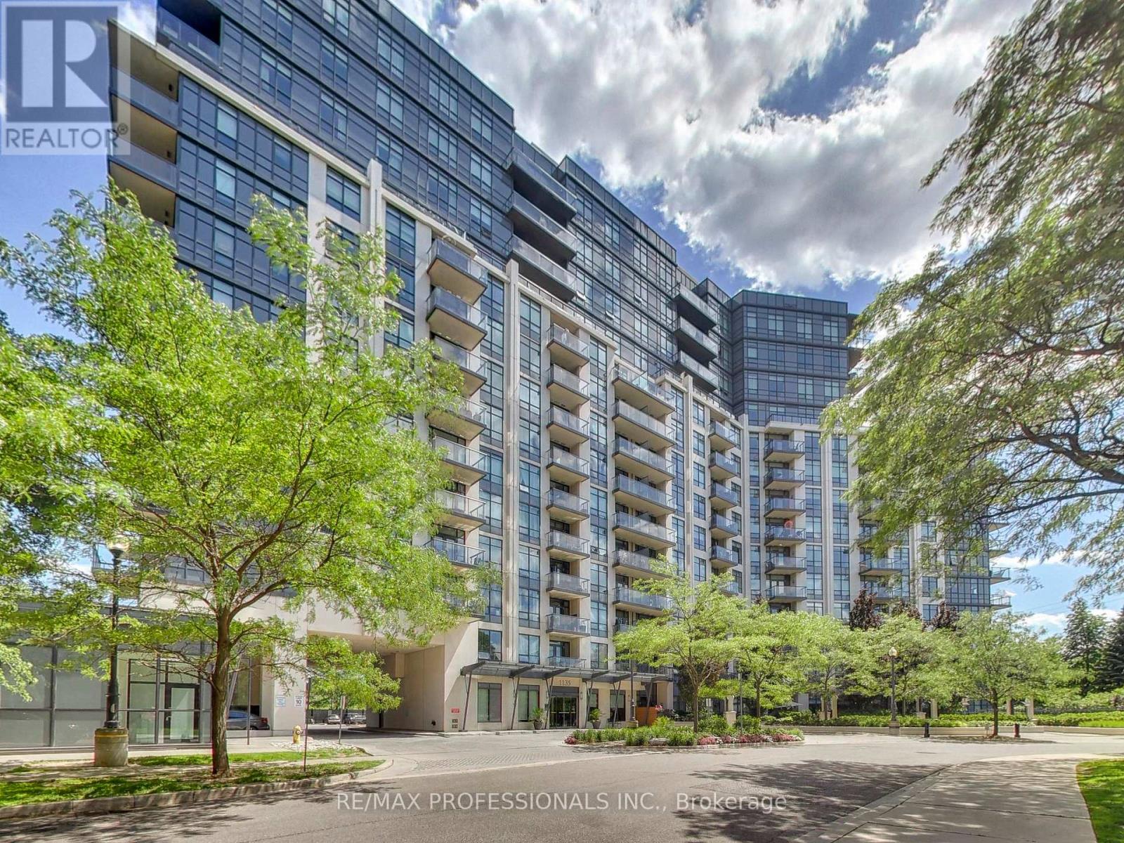 711 - 1135 Royal York Road, Toronto, Ontario  M9A 0C3 - Photo 3 - W13453394