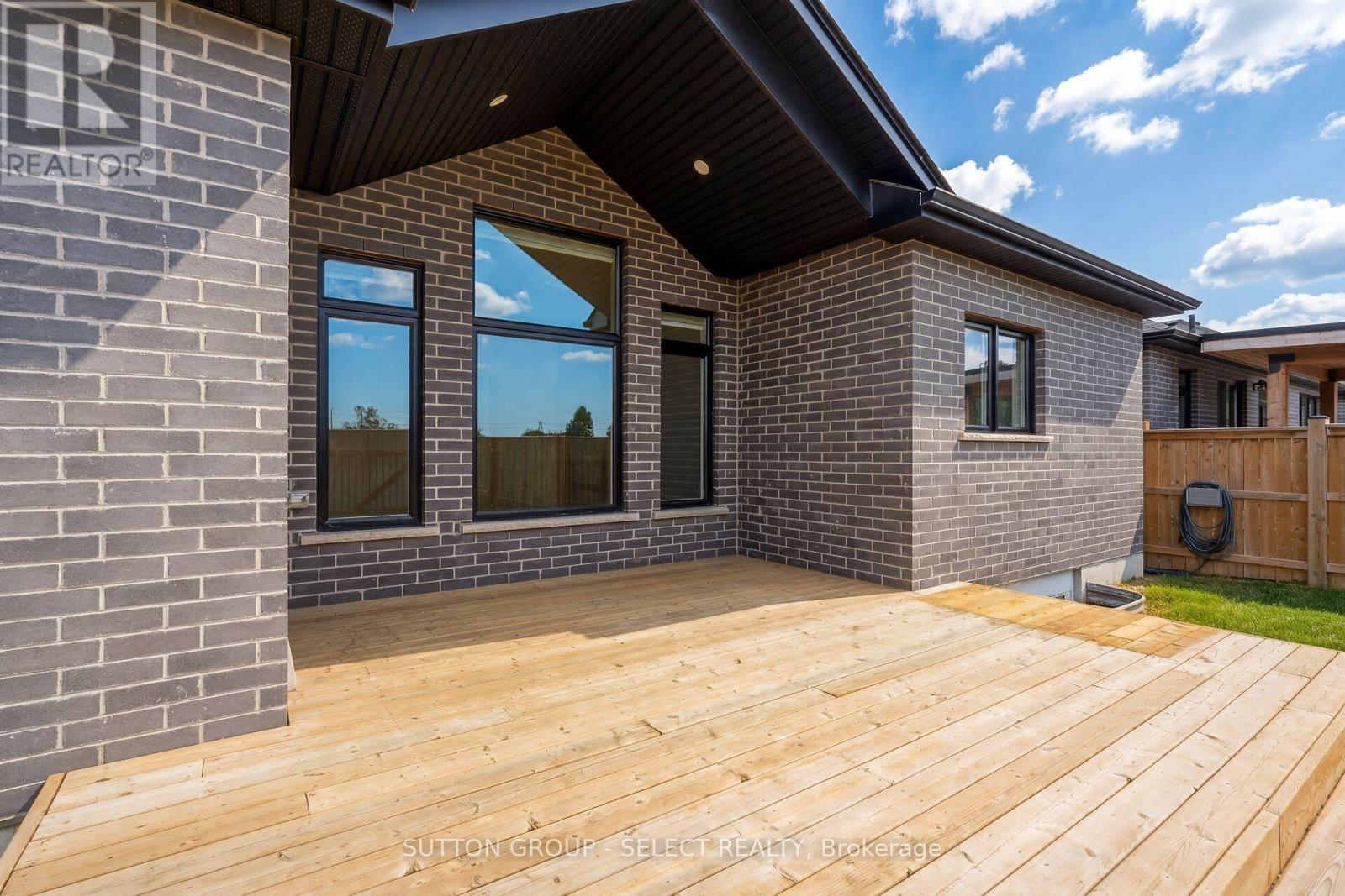 45 - 383 Daventry Way, Middlesex Centre, Ontario  N0L 1R0 - Photo 43 - X13453372