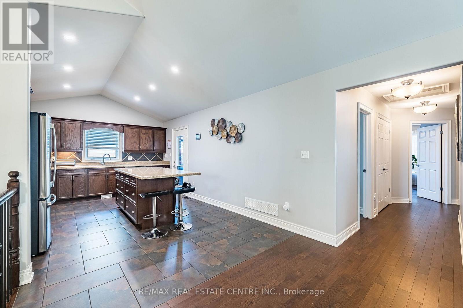 8493 Glavcic Drive, Niagara Falls, Ontario  L2H 0B5 - Photo 10 - X13453404