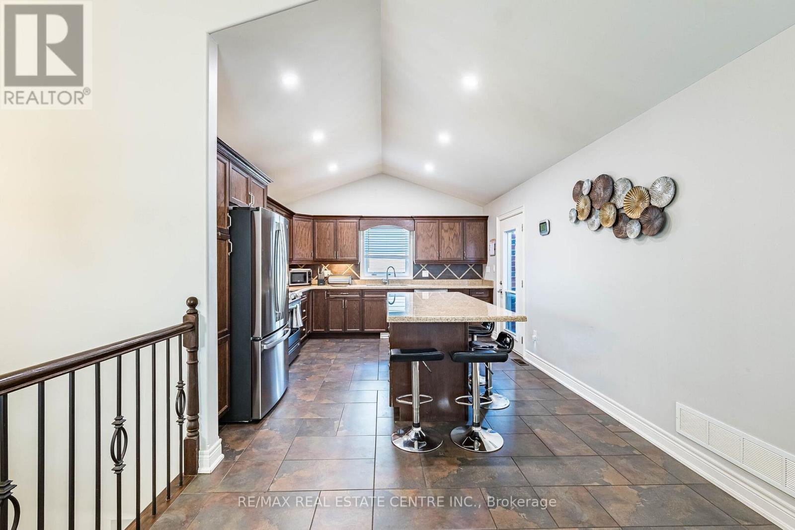 8493 Glavcic Drive, Niagara Falls, Ontario  L2H 0B5 - Photo 11 - X13453404