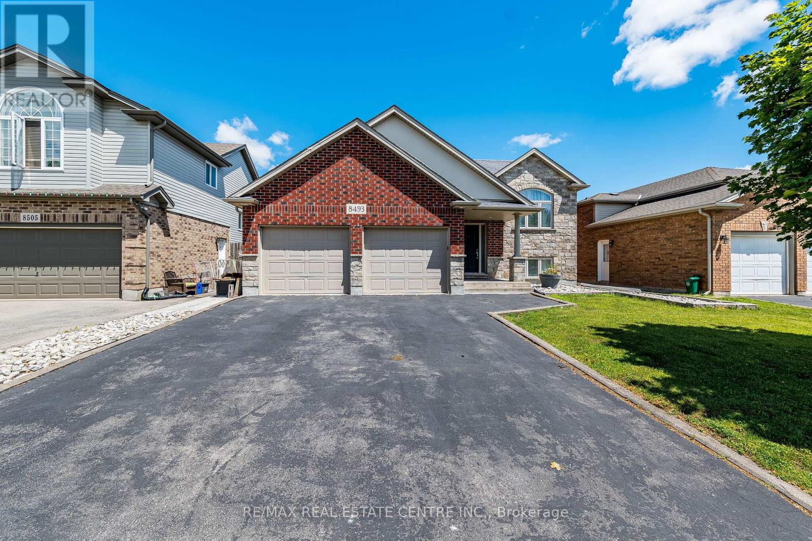 8493 Glavcic Drive, Niagara Falls, Ontario  L2H 0B5 - Photo 2 - X13453404