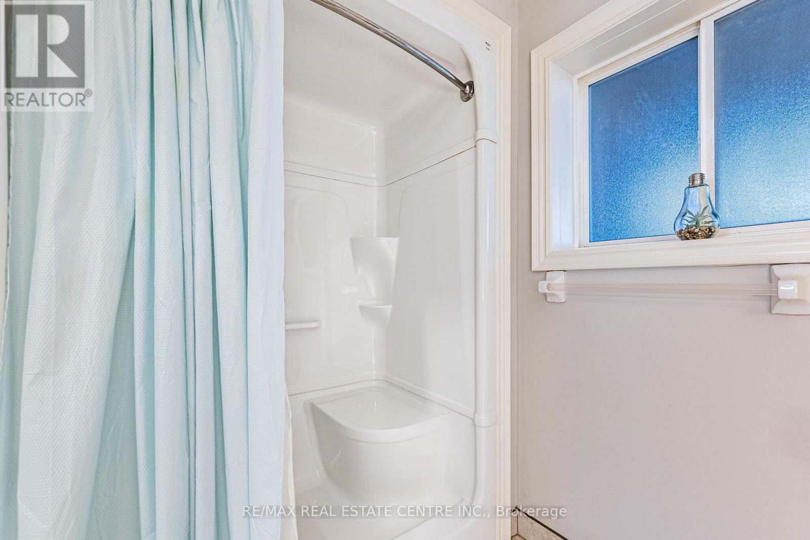 8493 Glavcic Drive, Niagara Falls, Ontario  L2H 0B5 - Photo 42 - X13453404