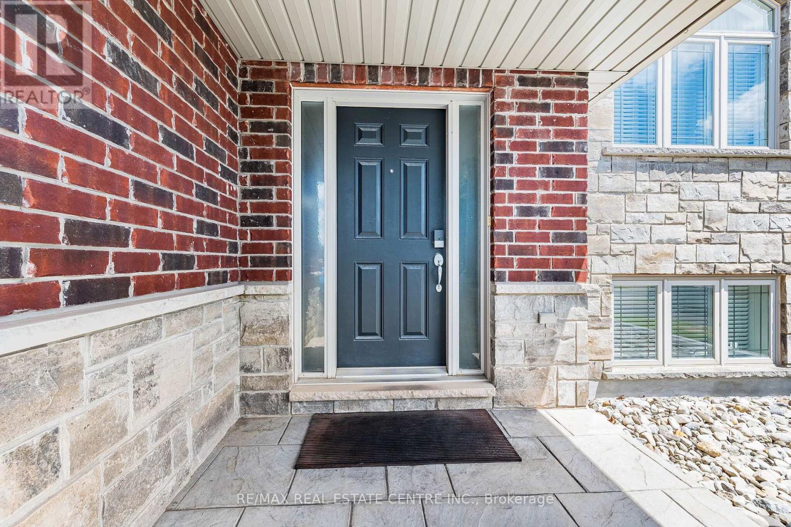 8493 Glavcic Drive, Niagara Falls, Ontario  L2H 0B5 - Photo 6 - X13453404