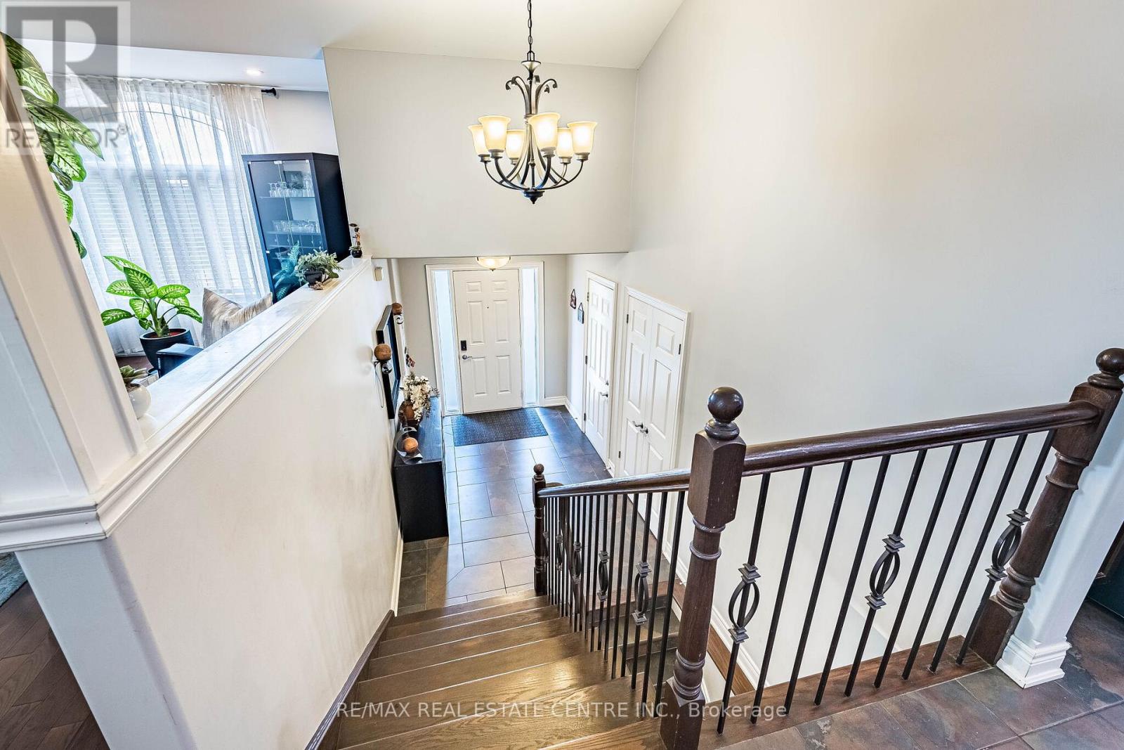 8493 Glavcic Drive, Niagara Falls, Ontario  L2H 0B5 - Photo 9 - X13453404