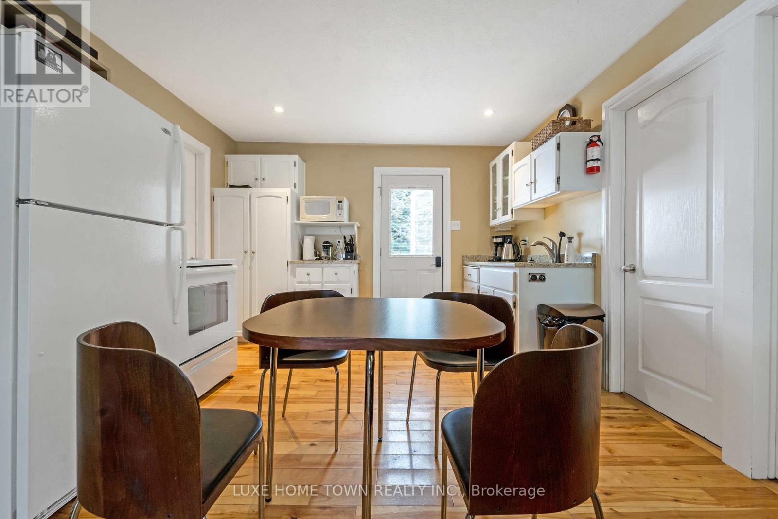 34 Green Cedar Drive N, Northern Bruce Peninsula, Ontario  N0H 1W0 - Photo 23 - X13453456
