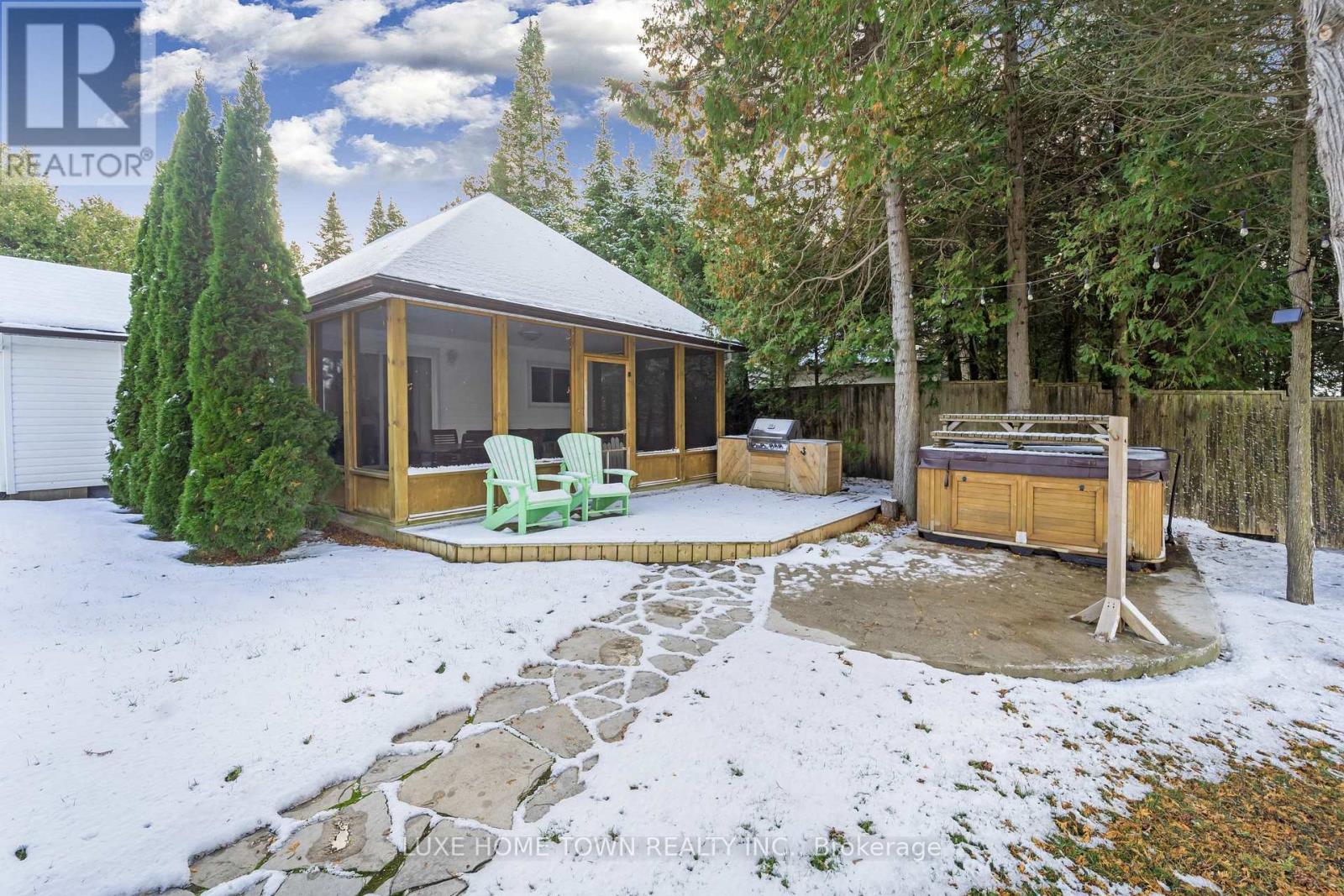 34 Green Cedar Drive N, Northern Bruce Peninsula, Ontario  N0H 1W0 - Photo 4 - X13453456