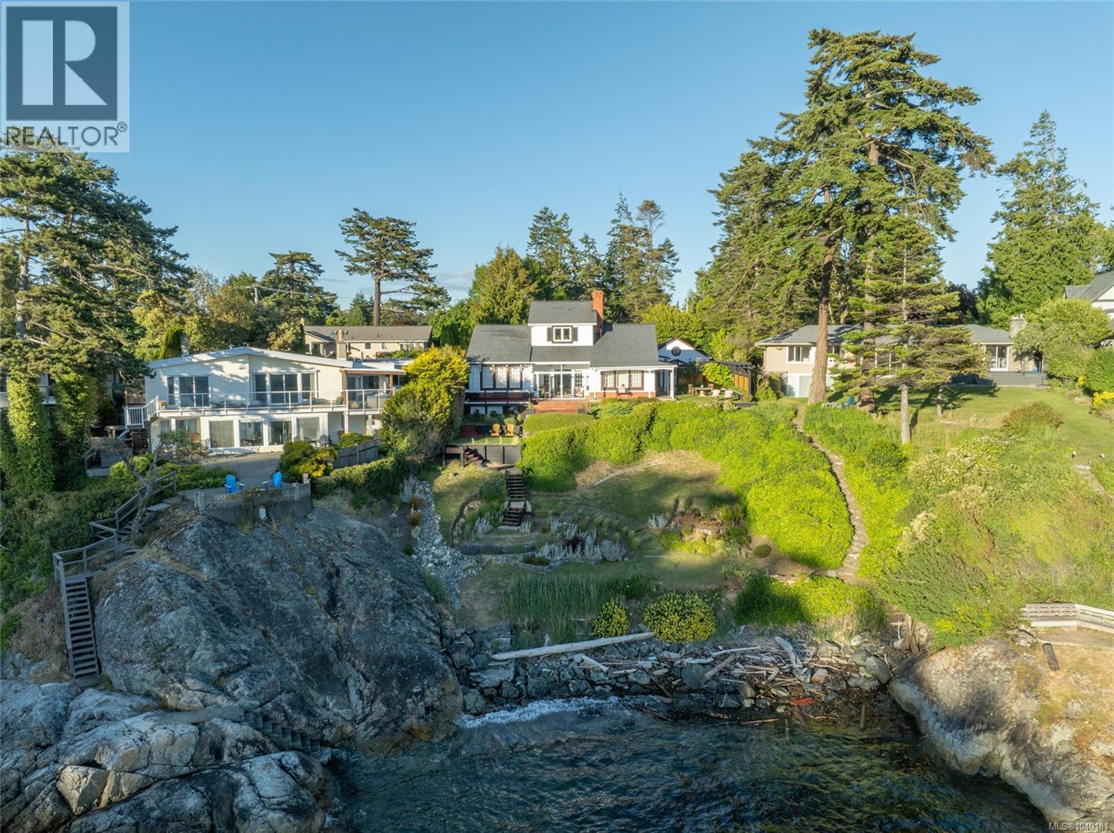 330 Plaskett Pl, Esquimalt, British Columbia  V9A 6G4 - Photo 63 - 1040181