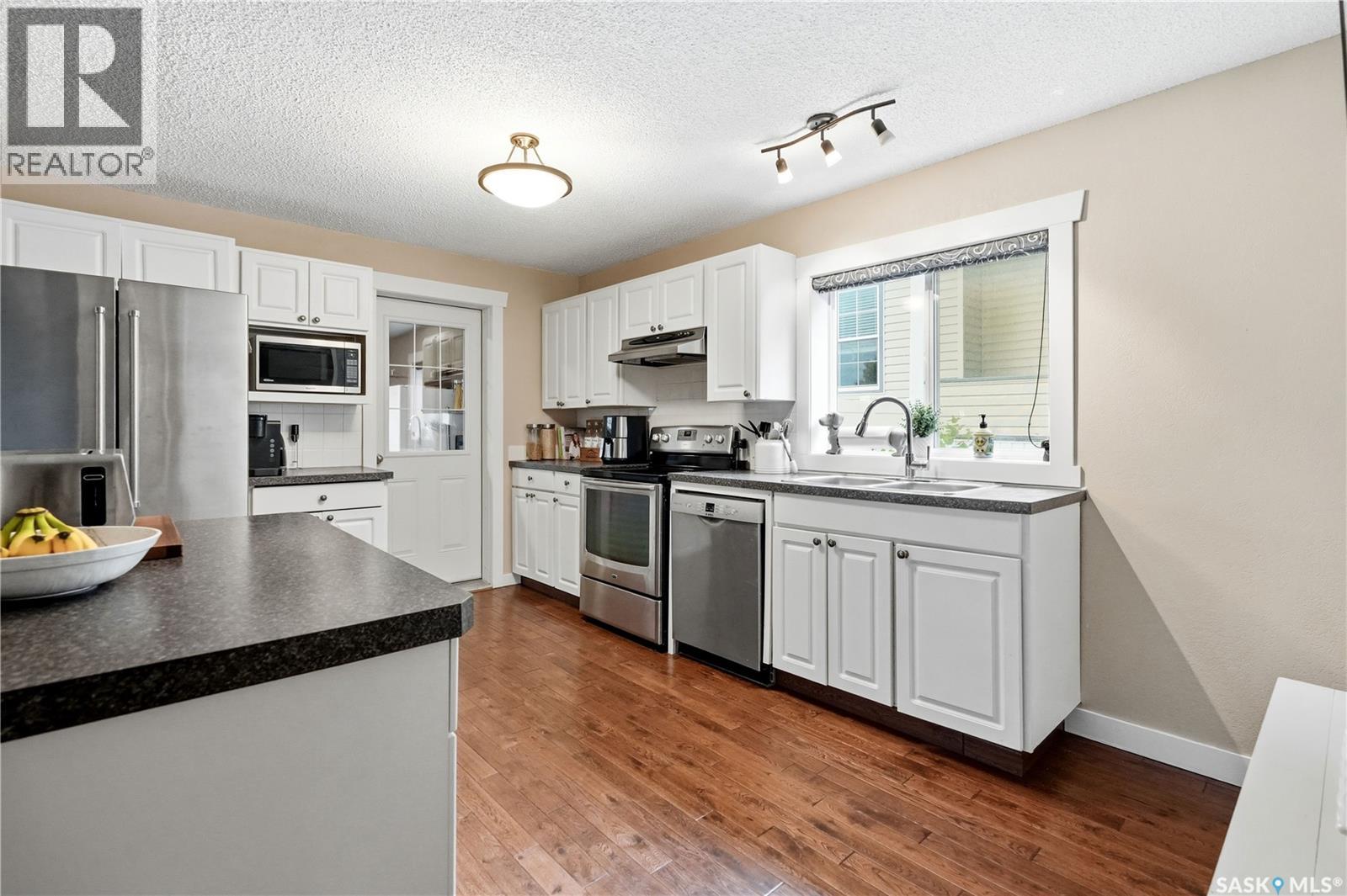 1054 Clifton Avenue, Moose Jaw, Saskatchewan S6H 3L2 - Photo 18 - SK039607