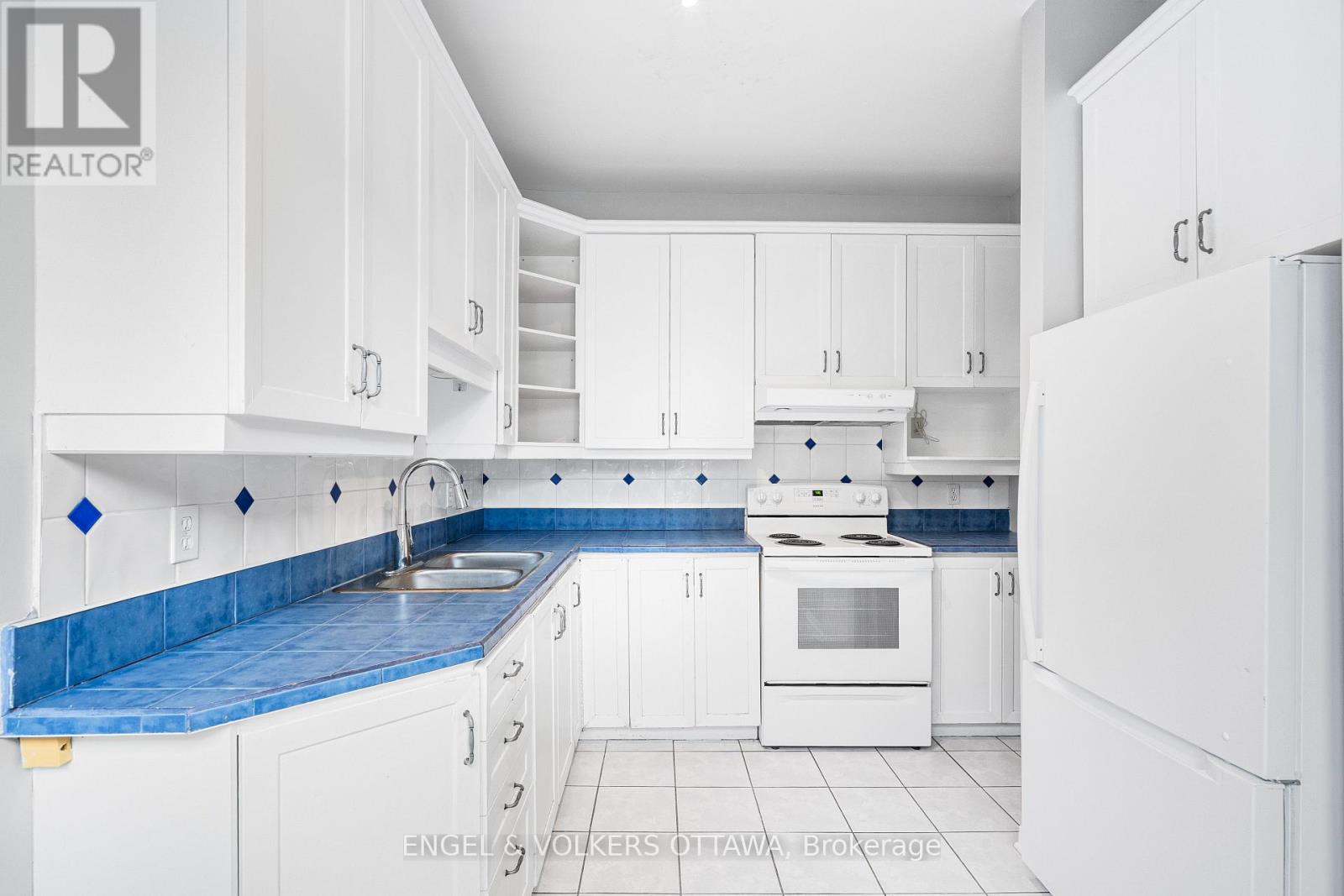 293 Somerset Street E, Ottawa, Ontario  K1N 6V9 - Photo 12 - X13453542