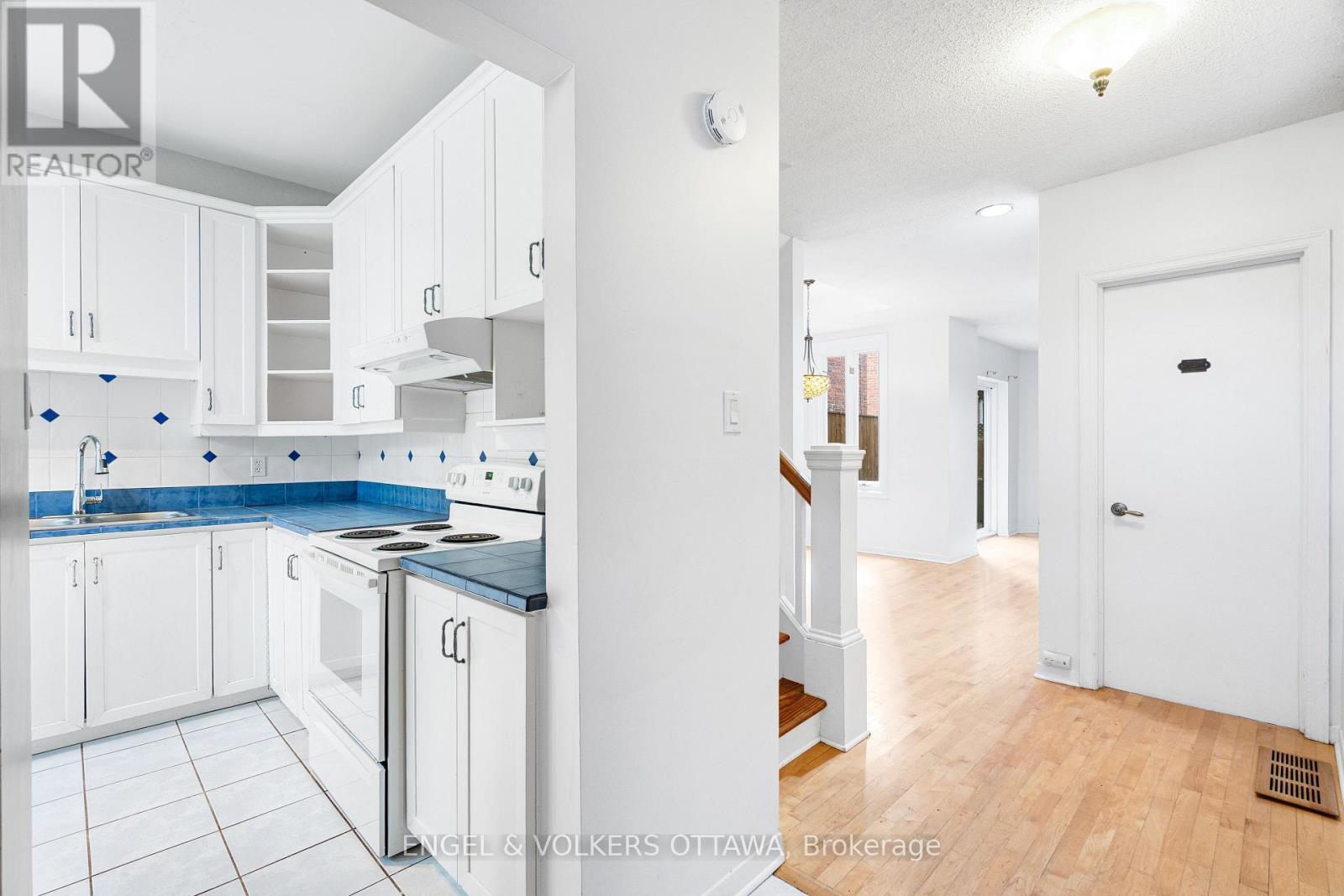 293 Somerset Street E, Ottawa, Ontario  K1N 6V9 - Photo 13 - X13453542