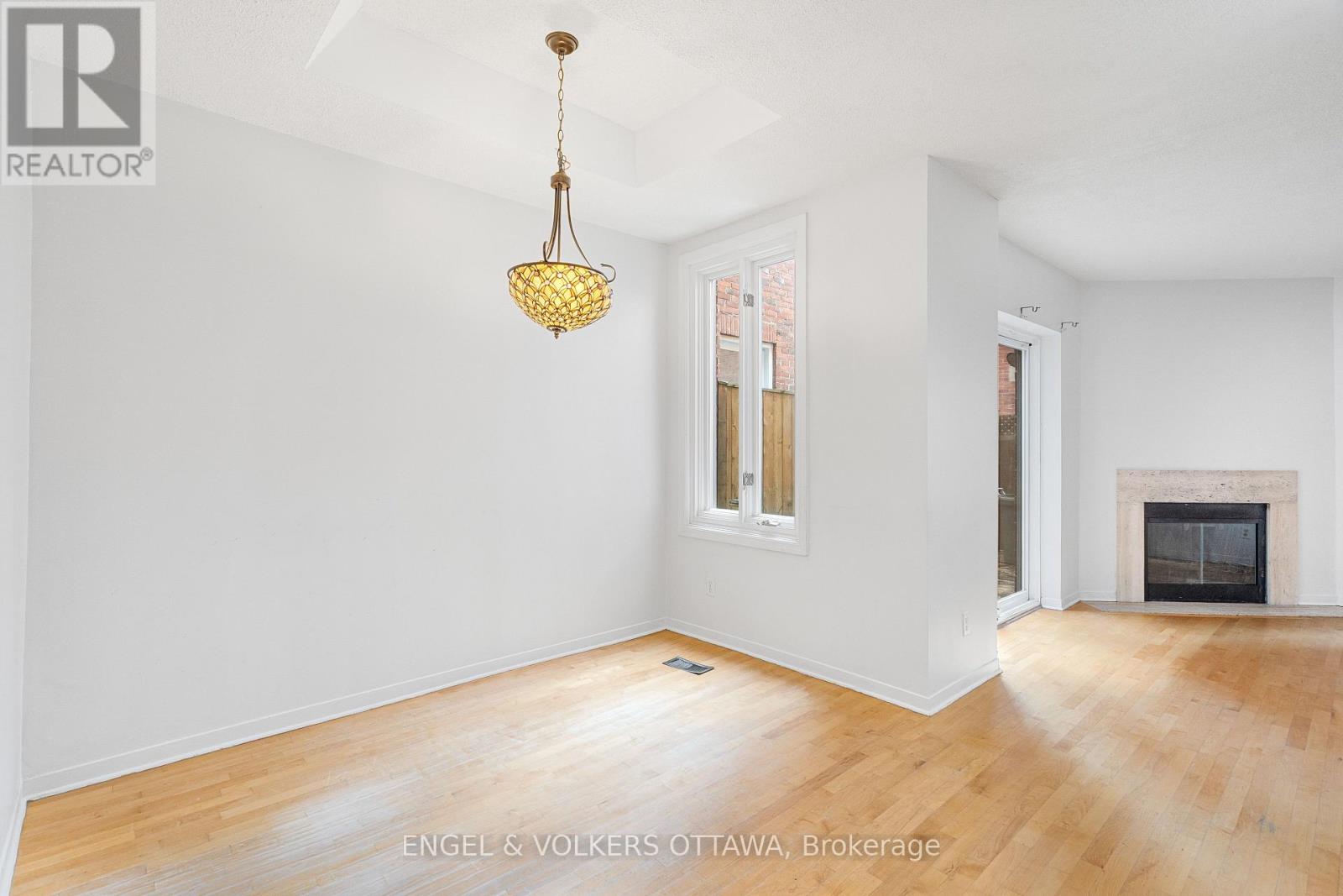 293 Somerset Street E, Ottawa, Ontario  K1N 6V9 - Photo 15 - X13453542