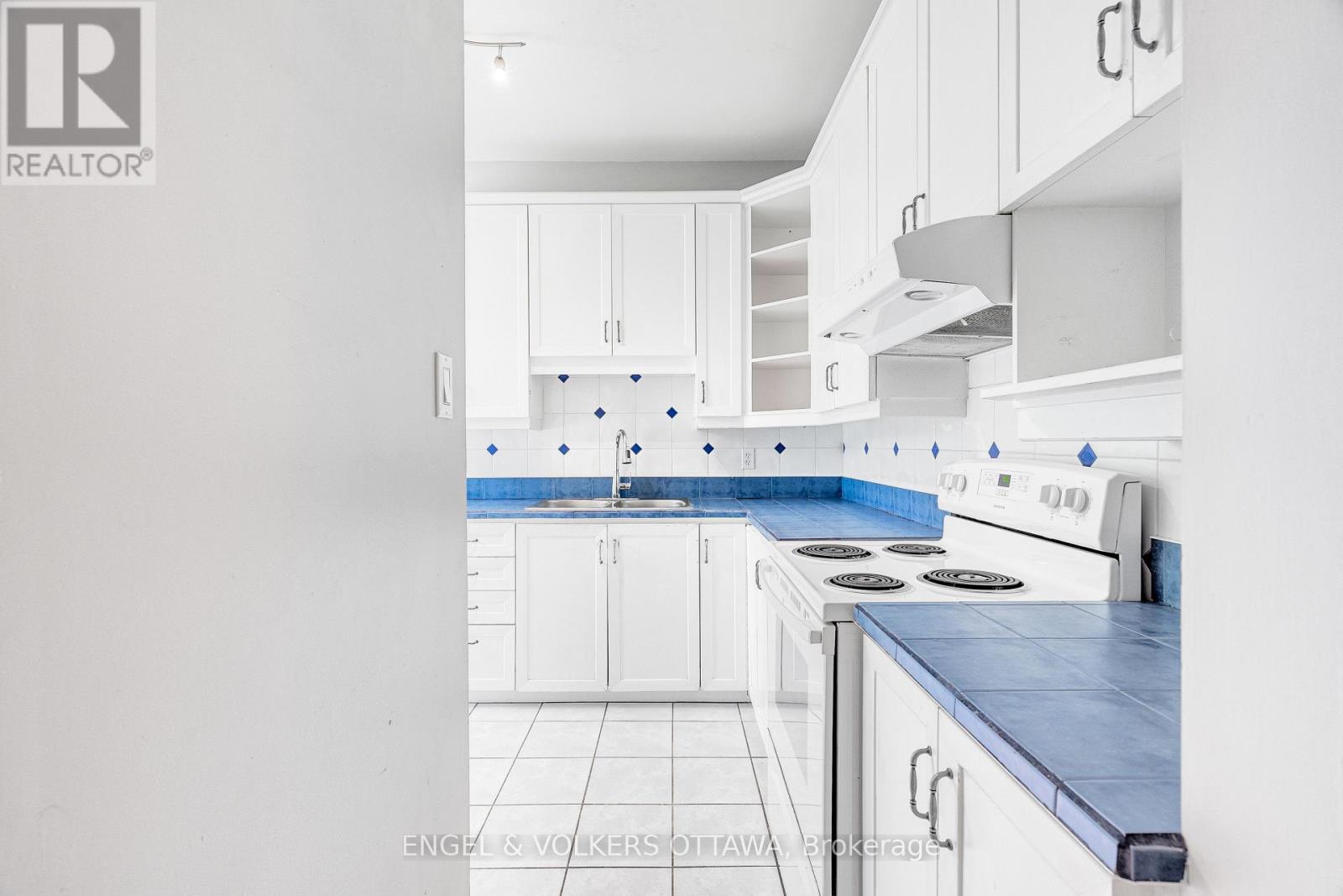 293 Somerset Street E, Ottawa, Ontario  K1N 6V9 - Photo 7 - X13453542