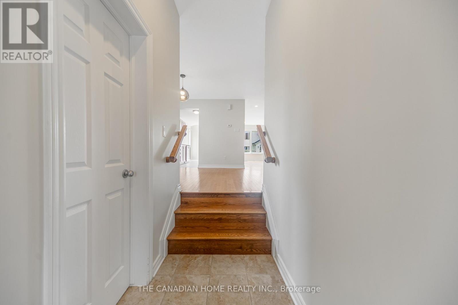 223 Garrity Crescent, Ottawa, Ontario  K2J 3T7 - Photo 3 - X13453560