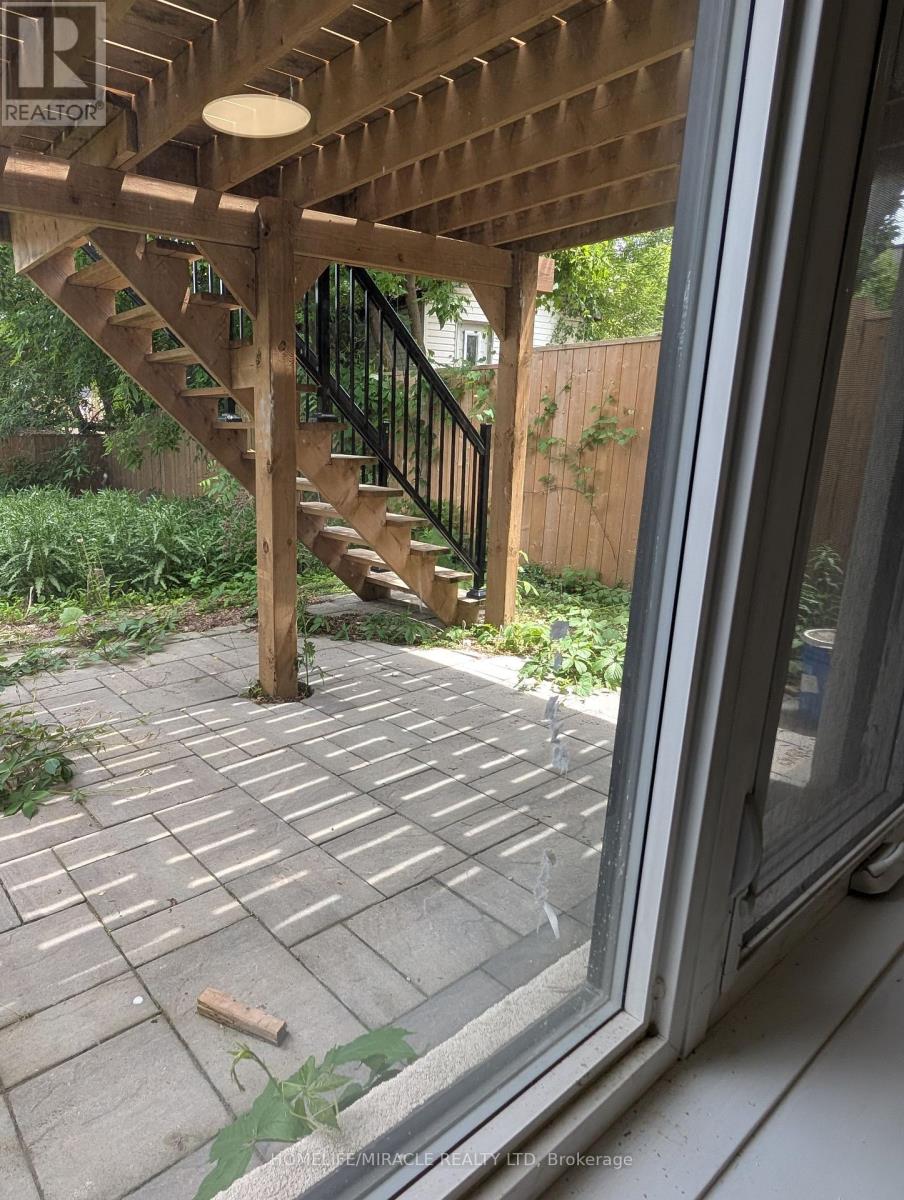 2099 Dufferin Street, Toronto, Ontario  M6E 3R3 - Photo 19 - C13453518