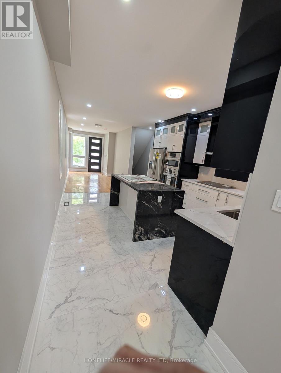 2099 Dufferin Street, Toronto, Ontario  M6E 3R3 - Photo 2 - C13453518