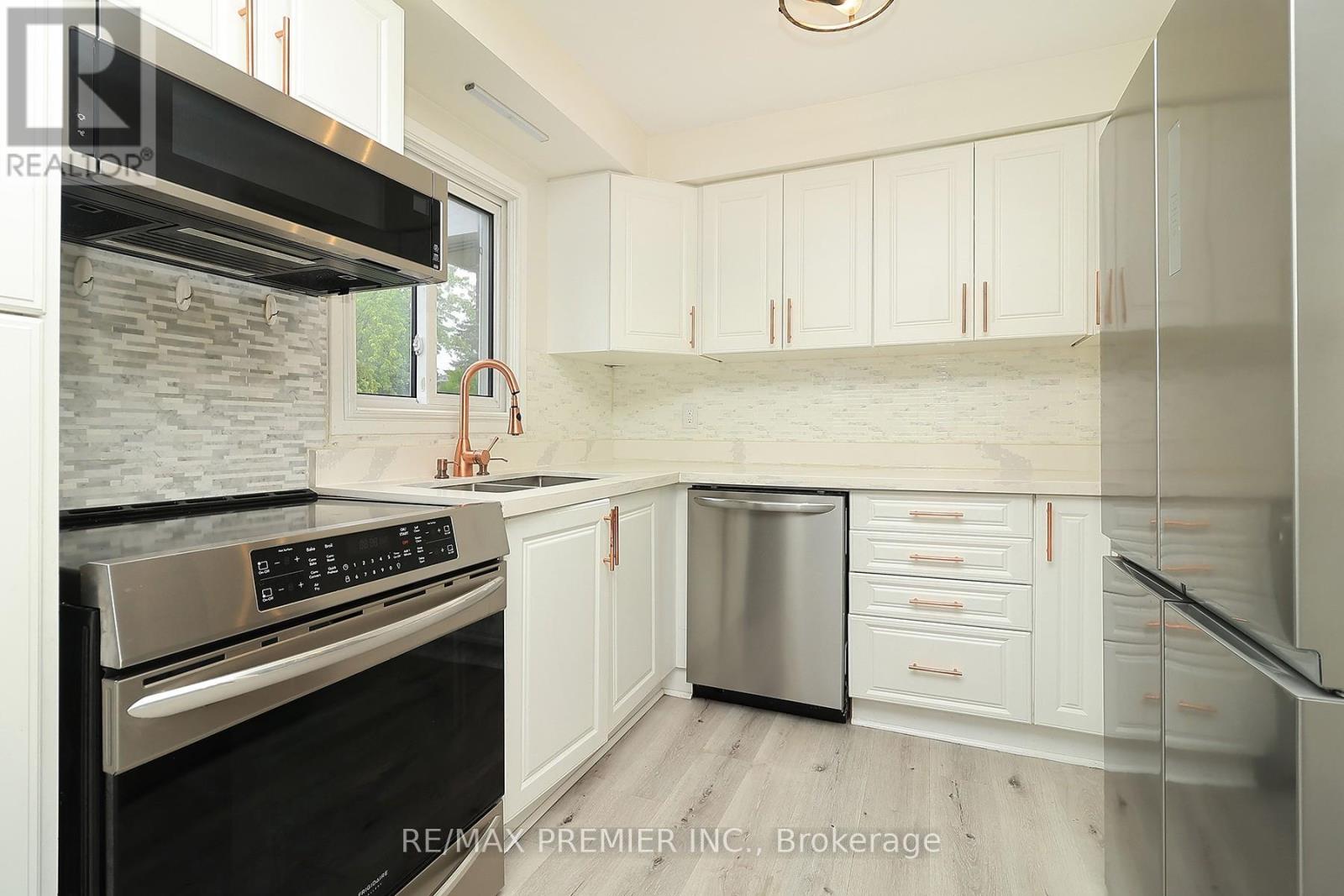 27 Prairie Dunes Place, Vaughan, Ontario  L4K 2E4 - Photo 11 - N13453454