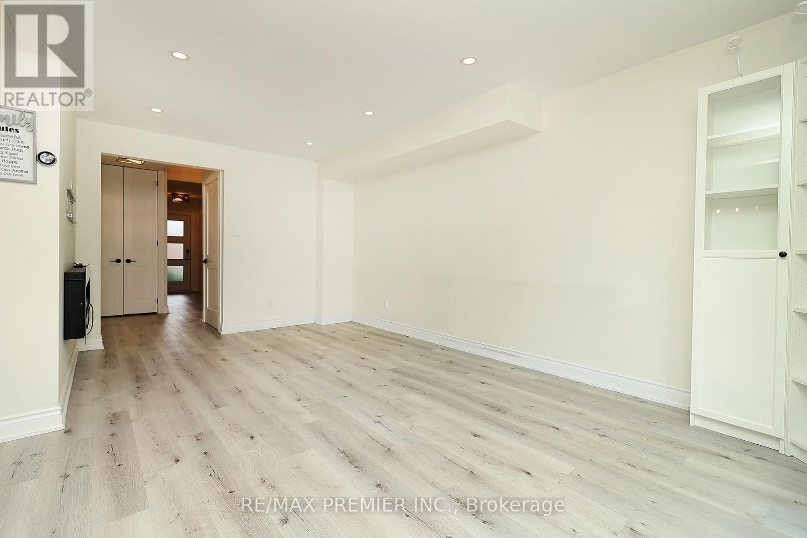 27 Prairie Dunes Place, Vaughan, Ontario  L4K 2E4 - Photo 7 - N13453454