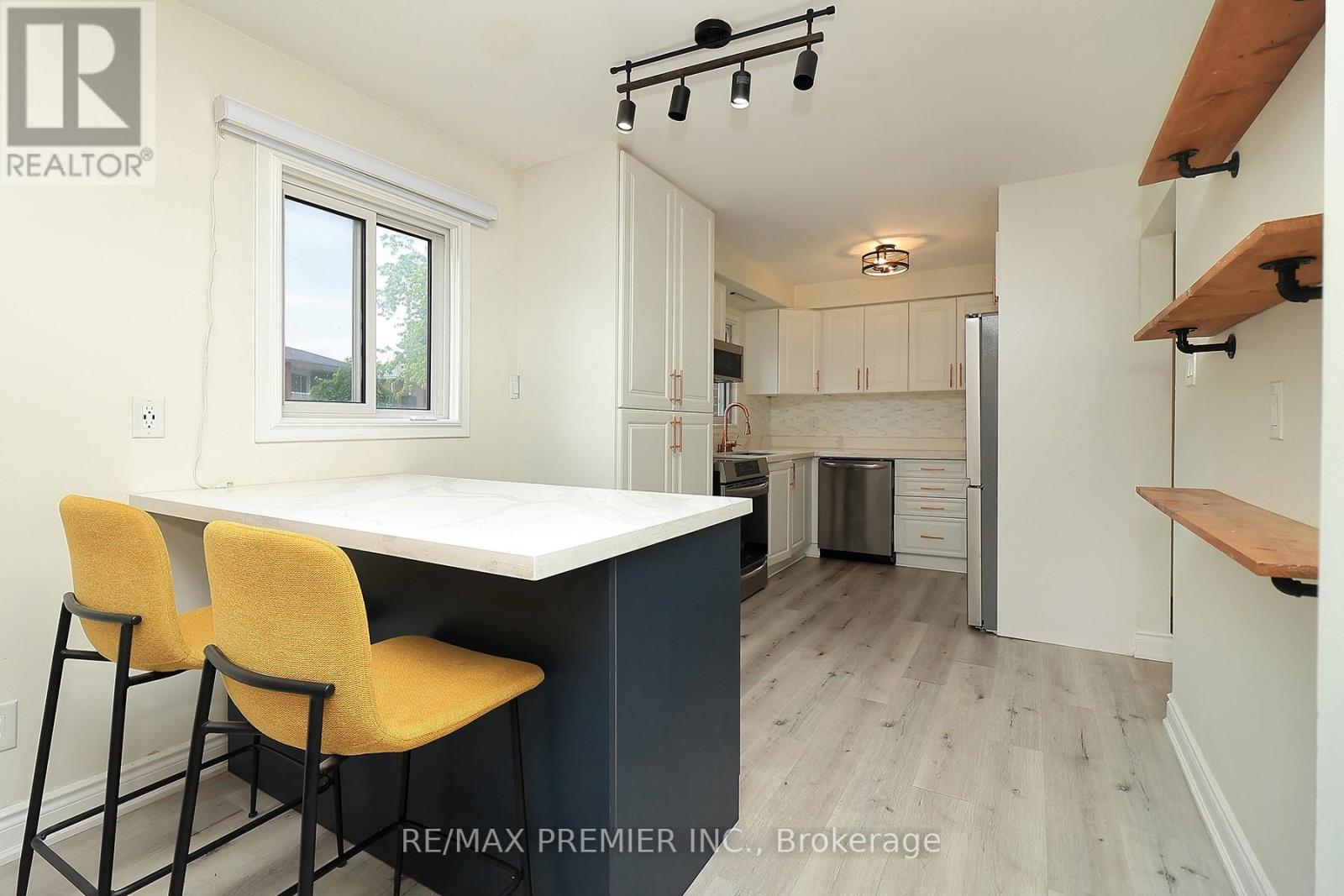 27 Prairie Dunes Place, Vaughan, Ontario  L4K 2E4 - Photo 10 - N13453454