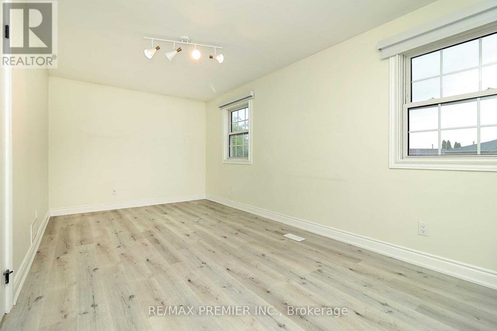27 Prairie Dunes Place, Vaughan, Ontario  L4K 2E4 - Photo 14 - N13453454