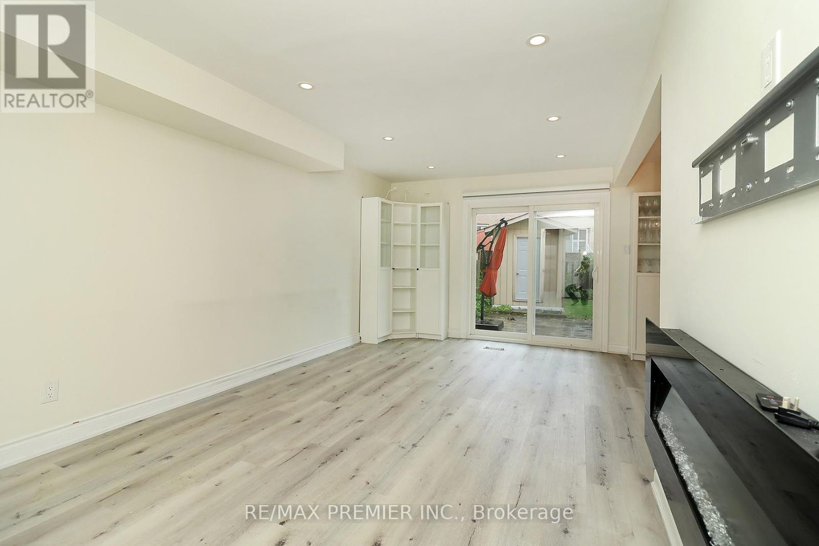 27 Prairie Dunes Place, Vaughan, Ontario  L4K 2E4 - Photo 4 - N13453454