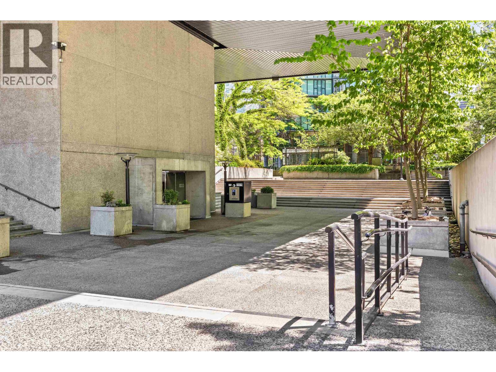 609 1333 Georgia Street, Vancouver, British Columbia  V6E 4V3 - Photo 6 - R3136703