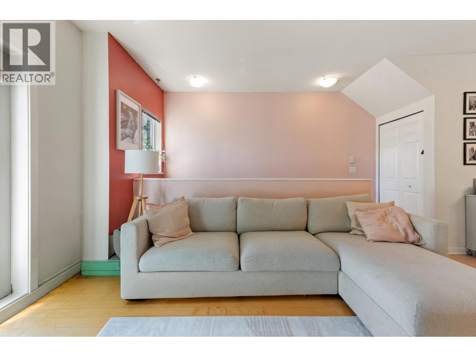 305 1661 Fraser Avenue, Port Coquitlam, British Columbia  V3B 0B6 - Photo 9 - R3136711