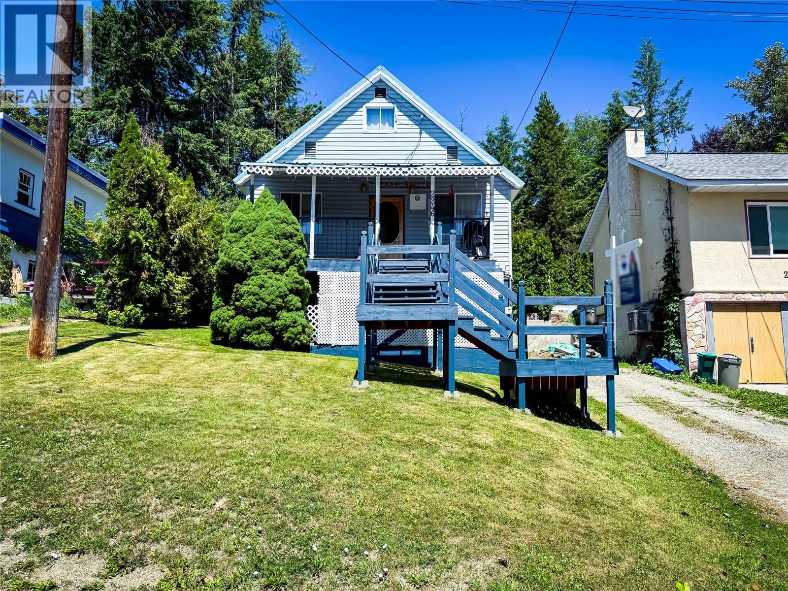 2246 Kootenay Avenue, Rossland, British Columbia  V0G 1Y0 - Photo 2 - 10360646