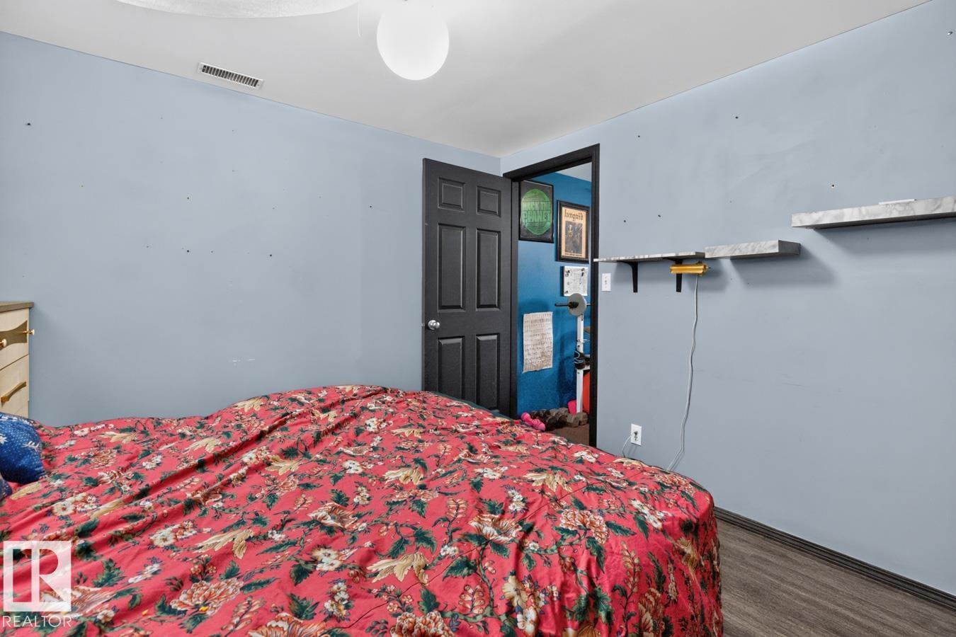 9102 83 Av Nw, Edmonton, Alberta  T6C 1B7 - Photo 18 - E4493998