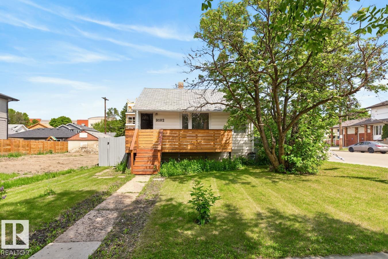 9102 83 Av Nw, Edmonton, Alberta  T6C 1B7 - Photo 2 - E4493998