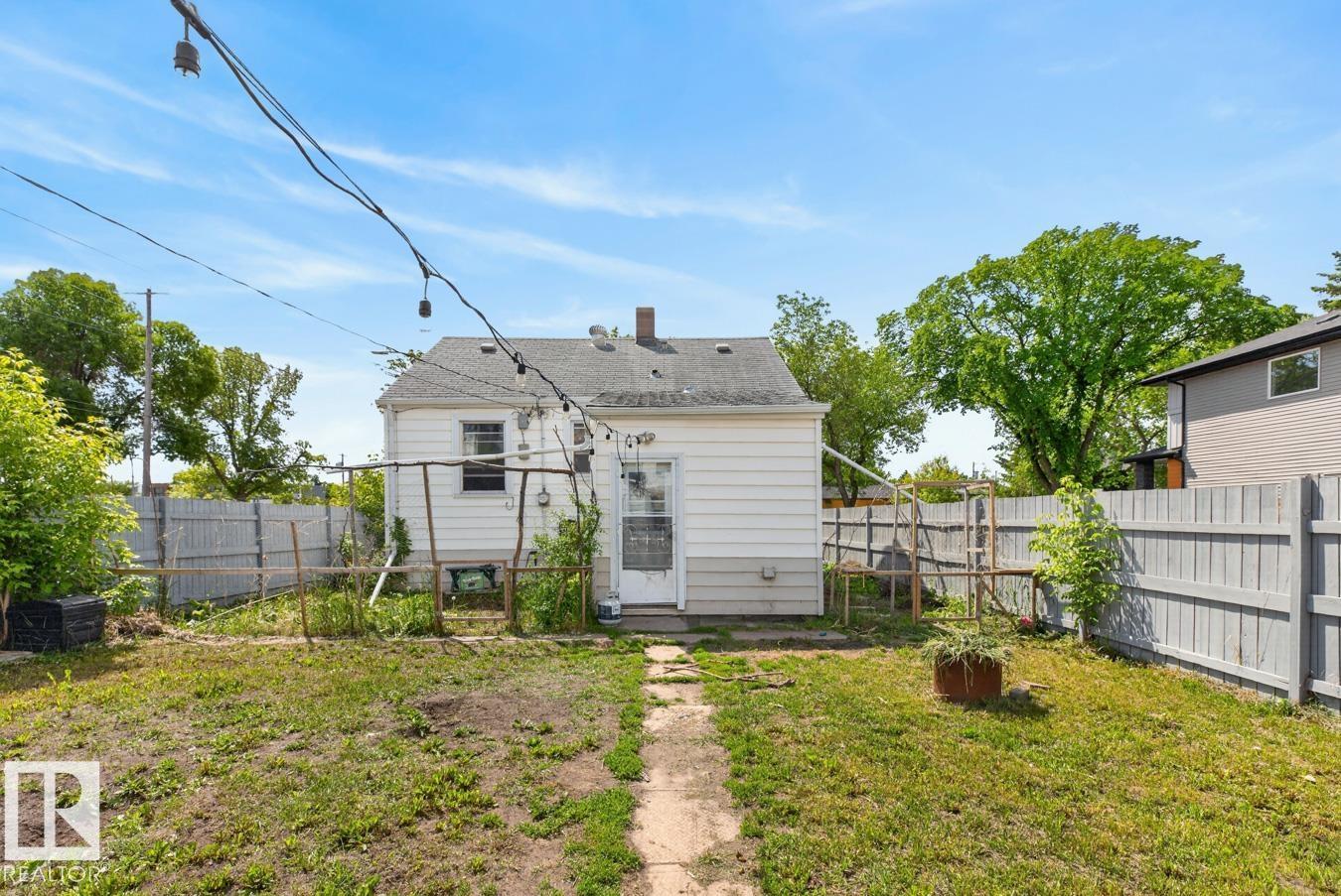 9102 83 Av Nw, Edmonton, Alberta  T6C 1B7 - Photo 25 - E4493998