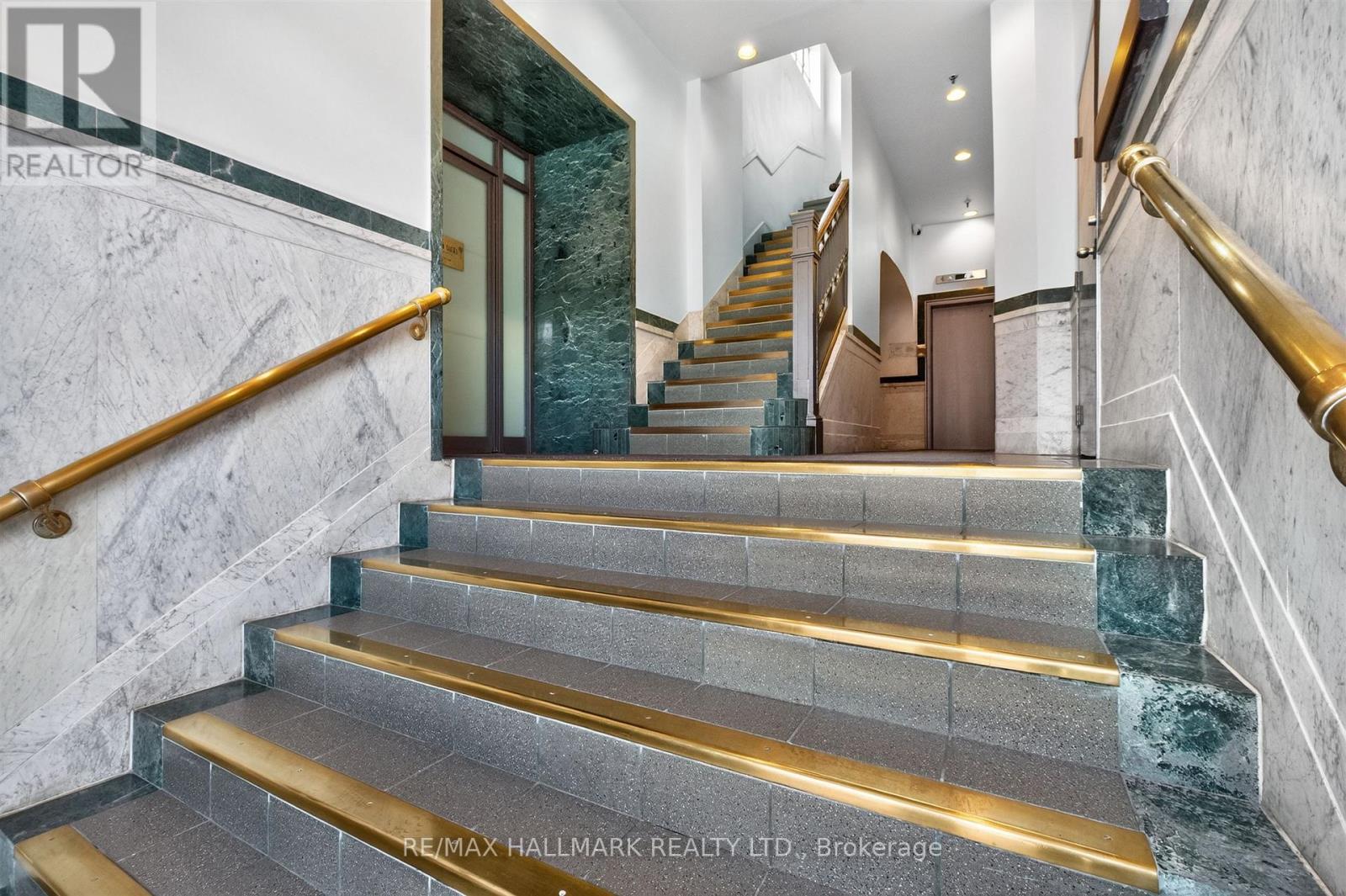 404a - 245 Carlaw Avenue, Toronto, Ontario  M4M 2S1 - Photo 4 - E13453514
