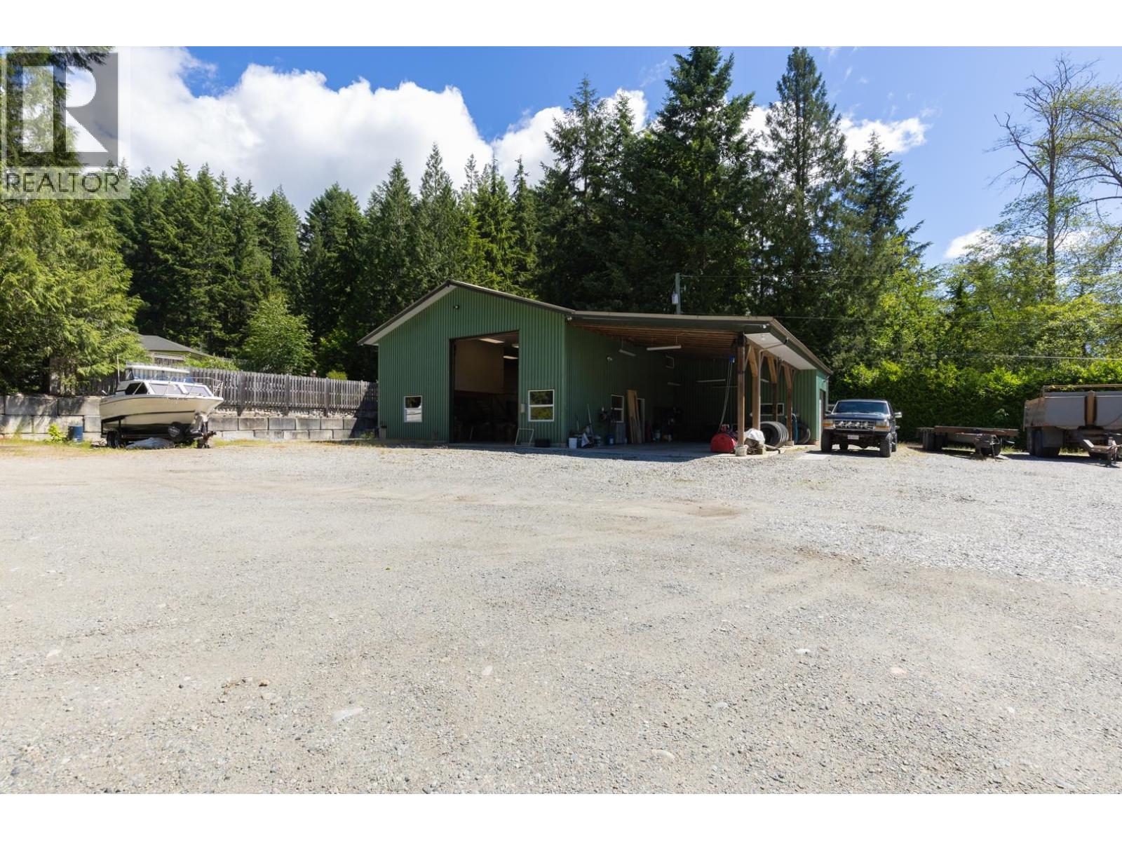 1266 Reed Road, Gibsons, British Columbia  V0N 1V7 - Photo 29 - R3136760