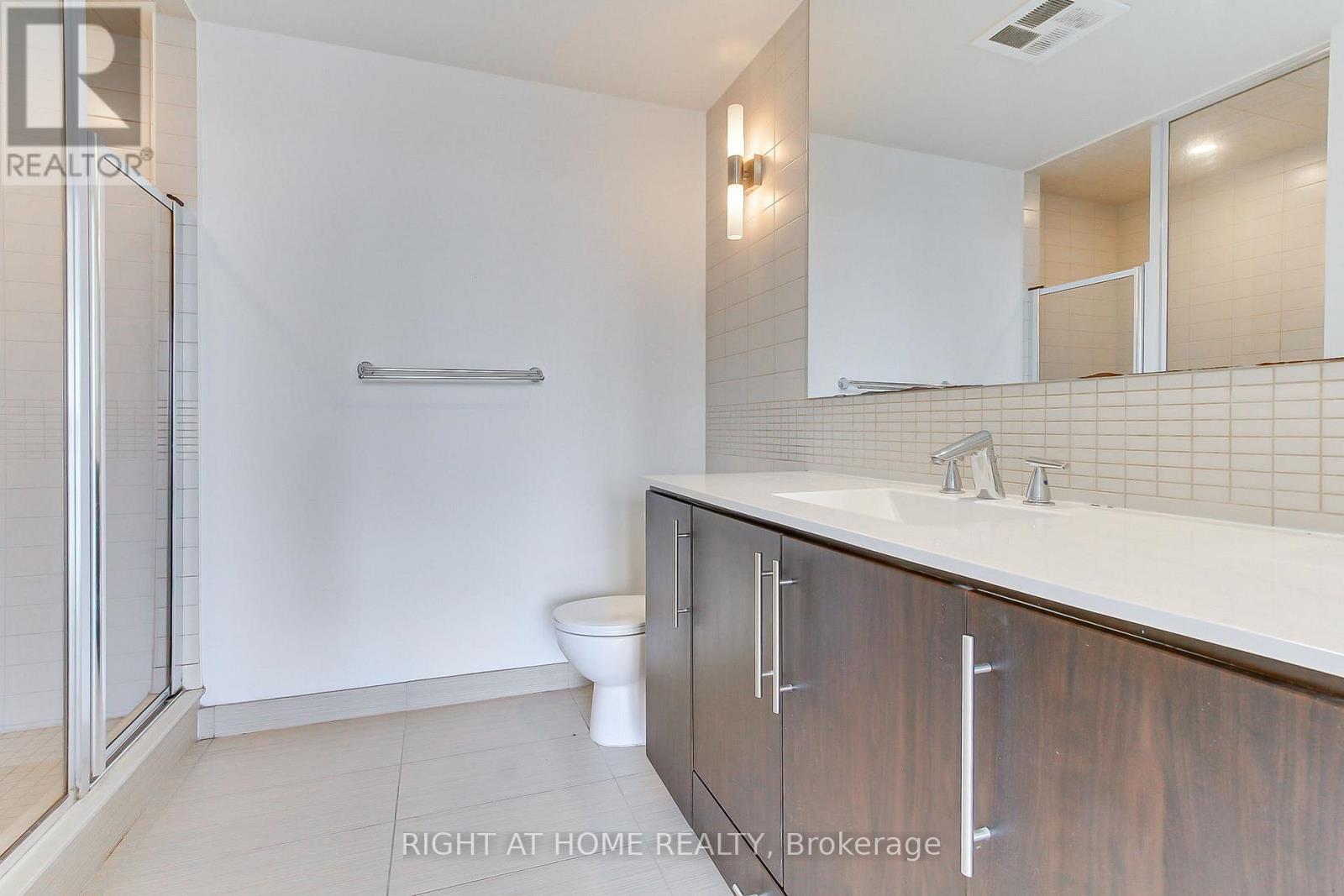 1405 - 28 Linden Street, Toronto, Ontario  M4Y 0A4 - Photo 29 - C12993634