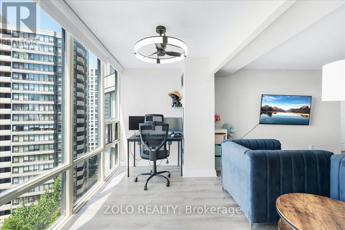 1110 - 330 Rathburn Road W, Mississauga, Ontario  L5B 3Y1 - Photo 12 - W13453520
