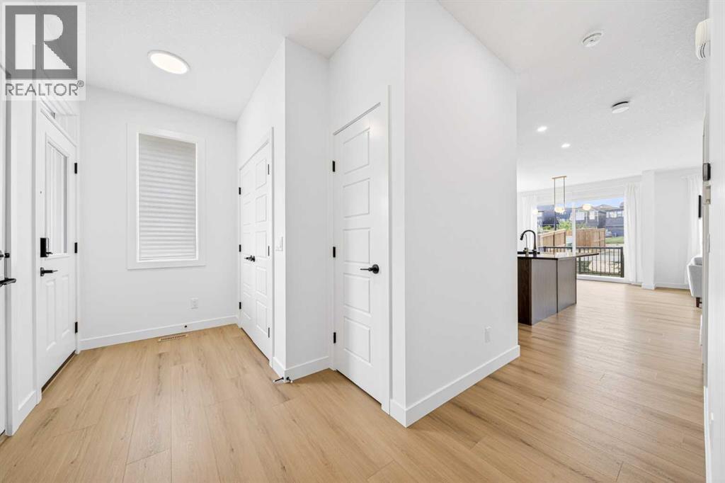 264 Edith Place Nw, Calgary, Alberta  T3R 2E1 - Photo 13 - A2316203