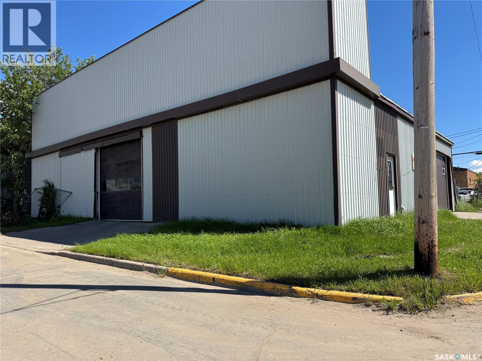 119 A Avenue W, Wynyard, Saskatchewan S0A 4T0 - Photo 1 - SK039667