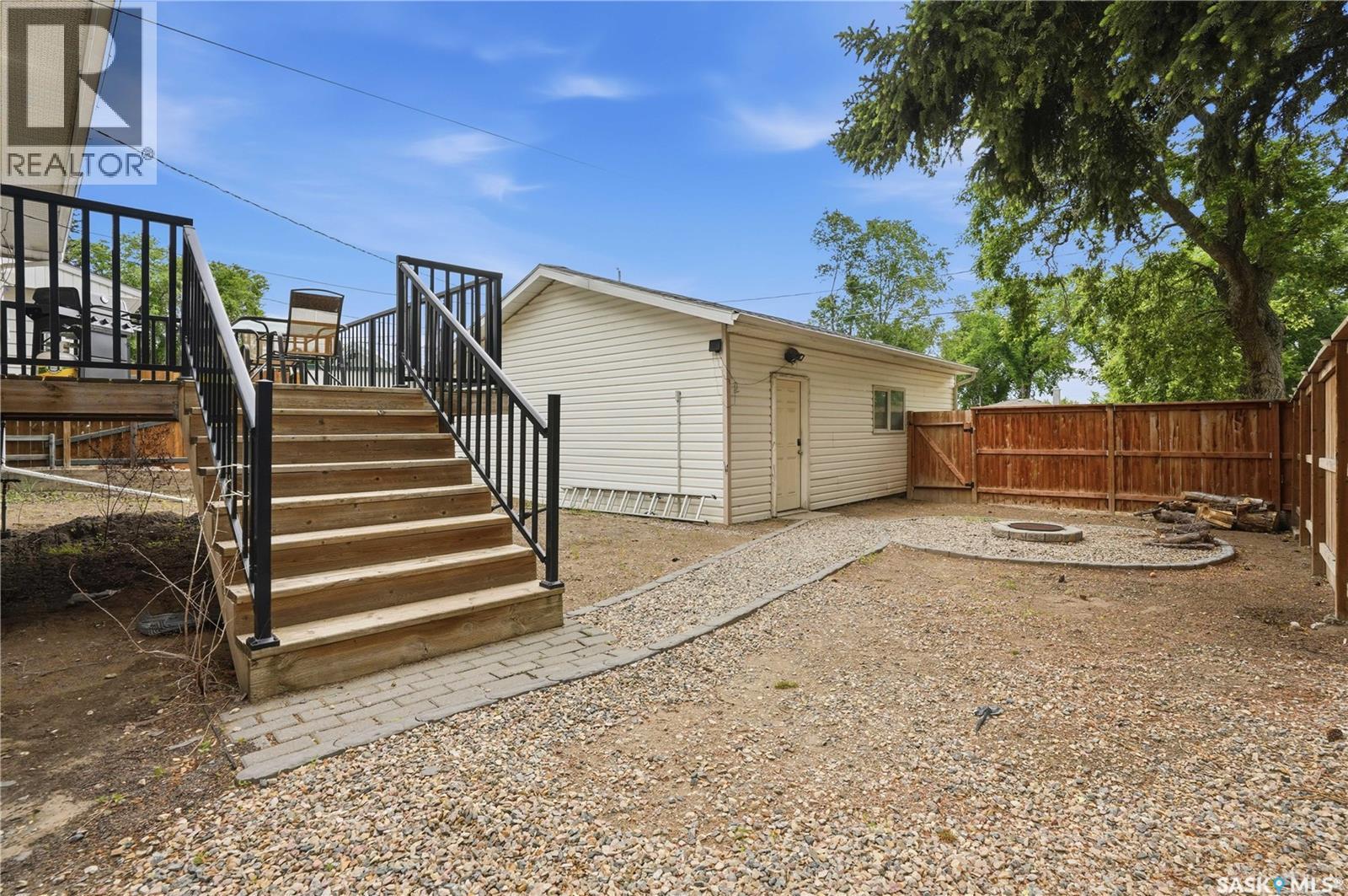 818 Grandview Street W, Moose Jaw, Saskatchewan S6H 5L8 - Photo 33 - SK039630