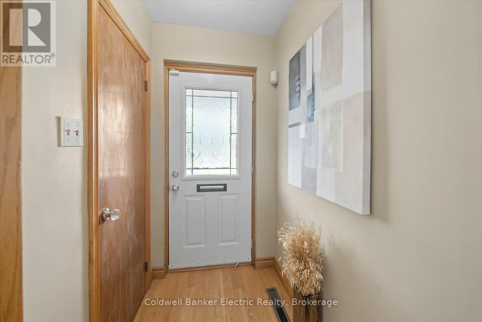 1497 Mayfair Avenue, Peterborough, Ontario  K9J 6T3 - Photo 7 - X13453672