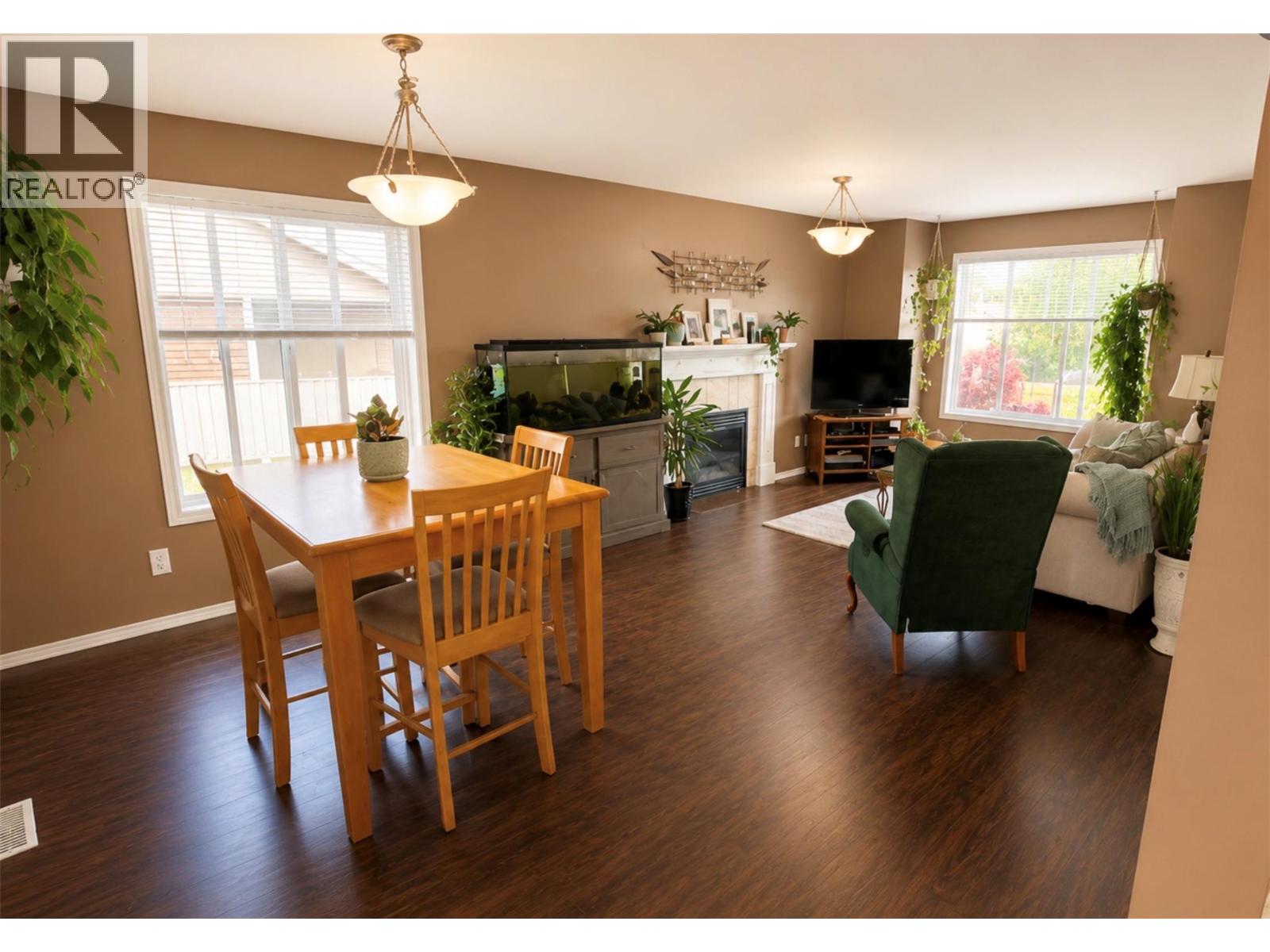 310 Hillaby Avenue, Kelowna, British Columbia  V1X 6G2 - Photo 2 - 10391642