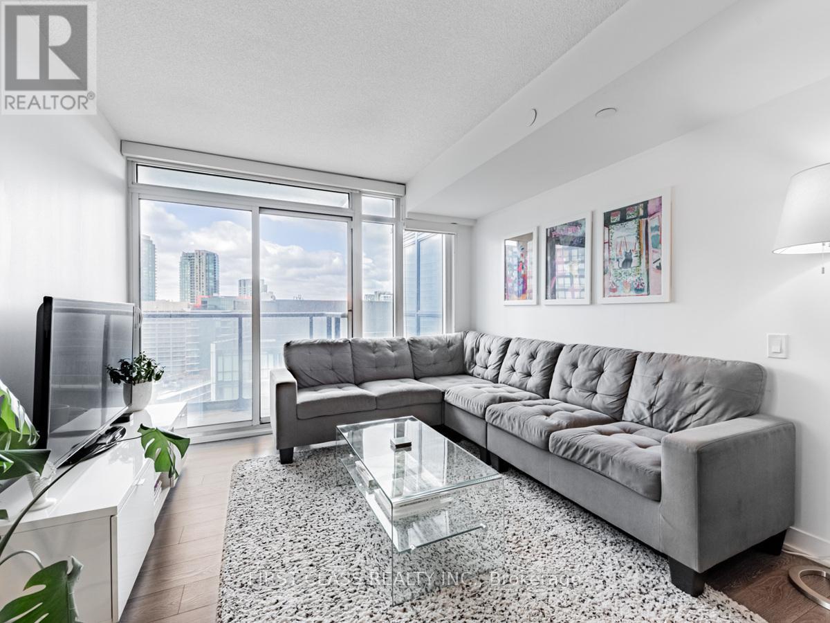 1811 - 80 Queens Wharf Road, Toronto, Ontario  M5V 0J3 - Photo 10 - C13453608