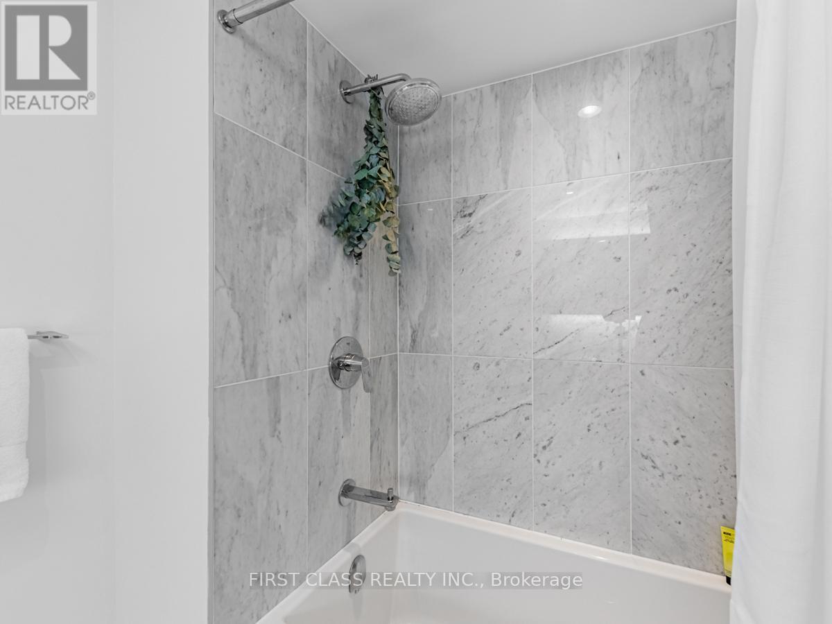 1811 - 80 Queens Wharf Road, Toronto, Ontario  M5V 0J3 - Photo 14 - C13453608