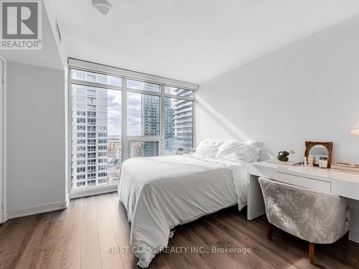1811 - 80 Queens Wharf Road, Toronto, Ontario  M5V 0J3 - Photo 18 - C13453608