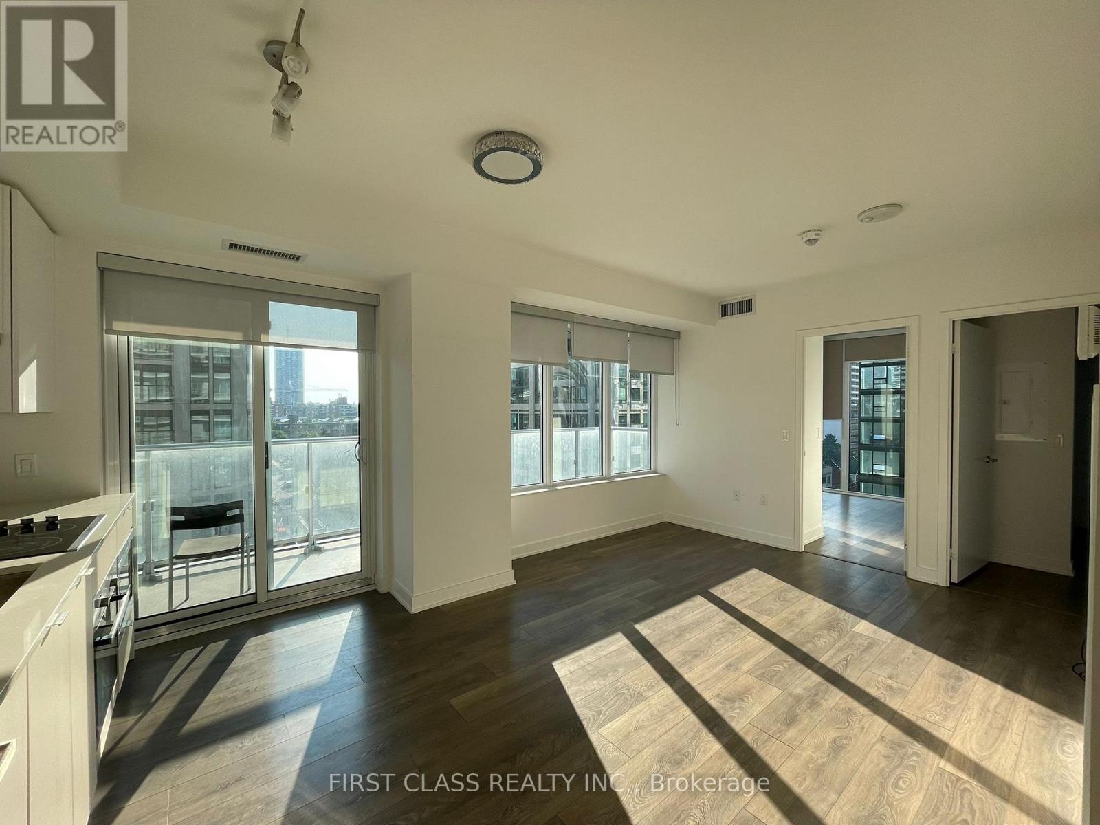 810 - 99 BROADWAY AVENUE, Toronto, Ontario